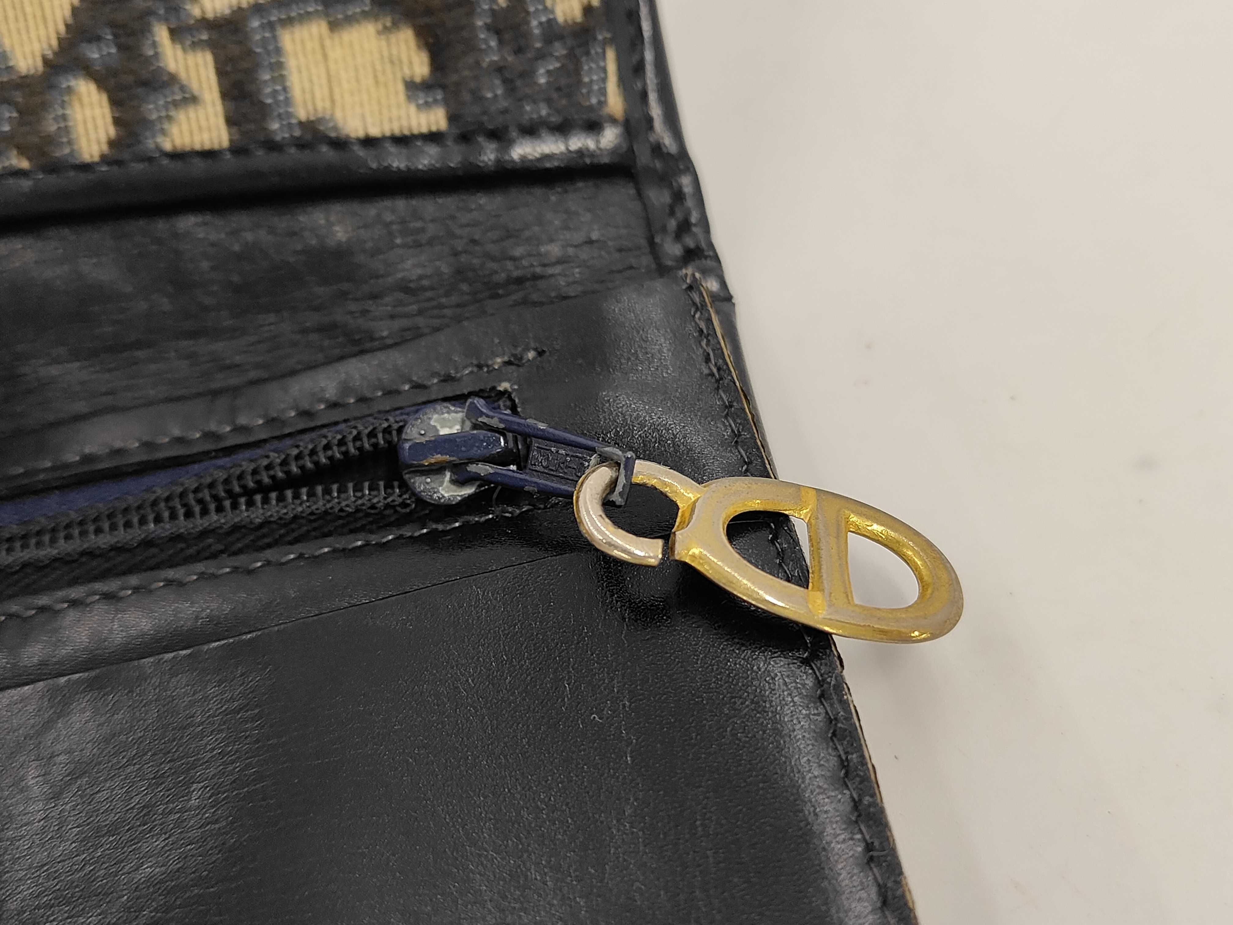 wallet — view 8
