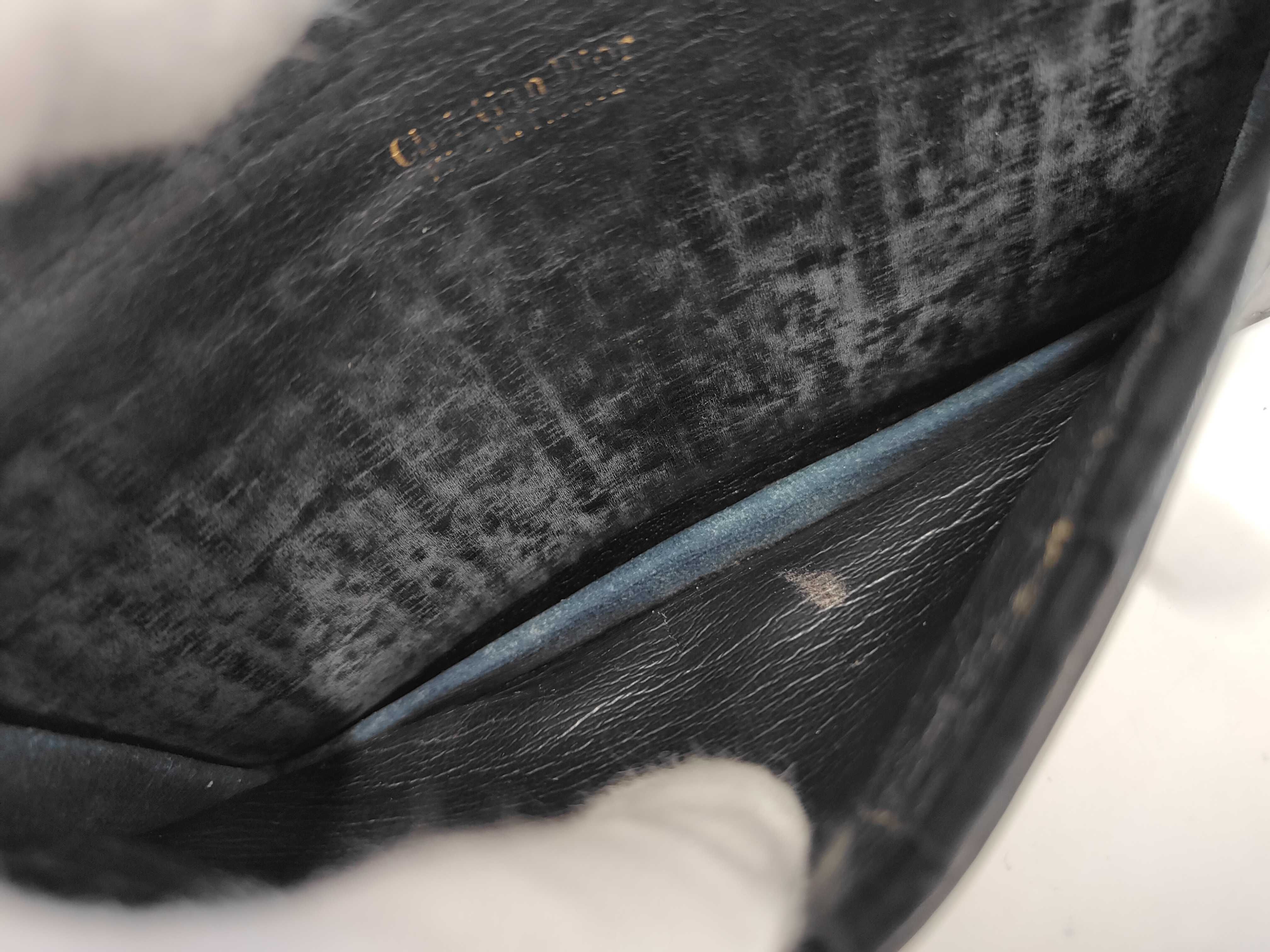 wallet — view 9