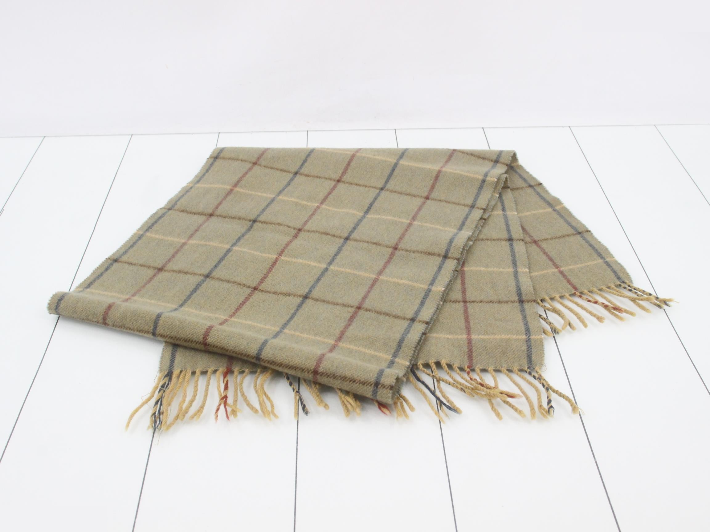 Cashmere accessories, scarves, and small items. — view 3