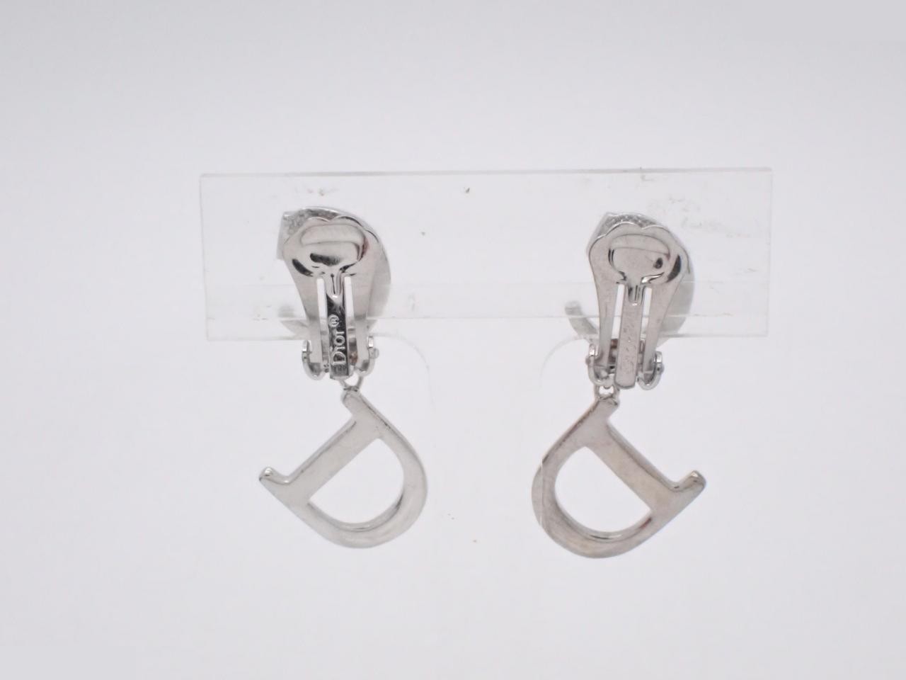 Other lines: Precious metals and earrings — view 2