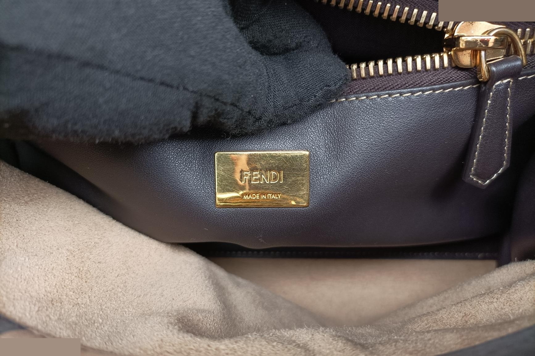 Peekaboo Nubuck Leather x Smooth Leather Tobacco Brown x Black — view 7