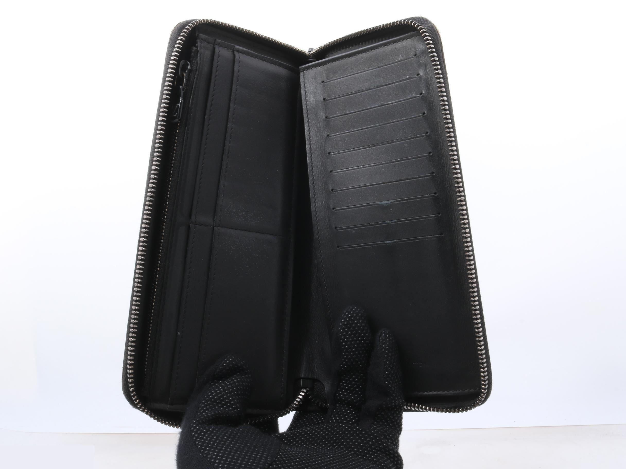 Zippy Wallet Vertical Round Zipper Long Wallet — view 4