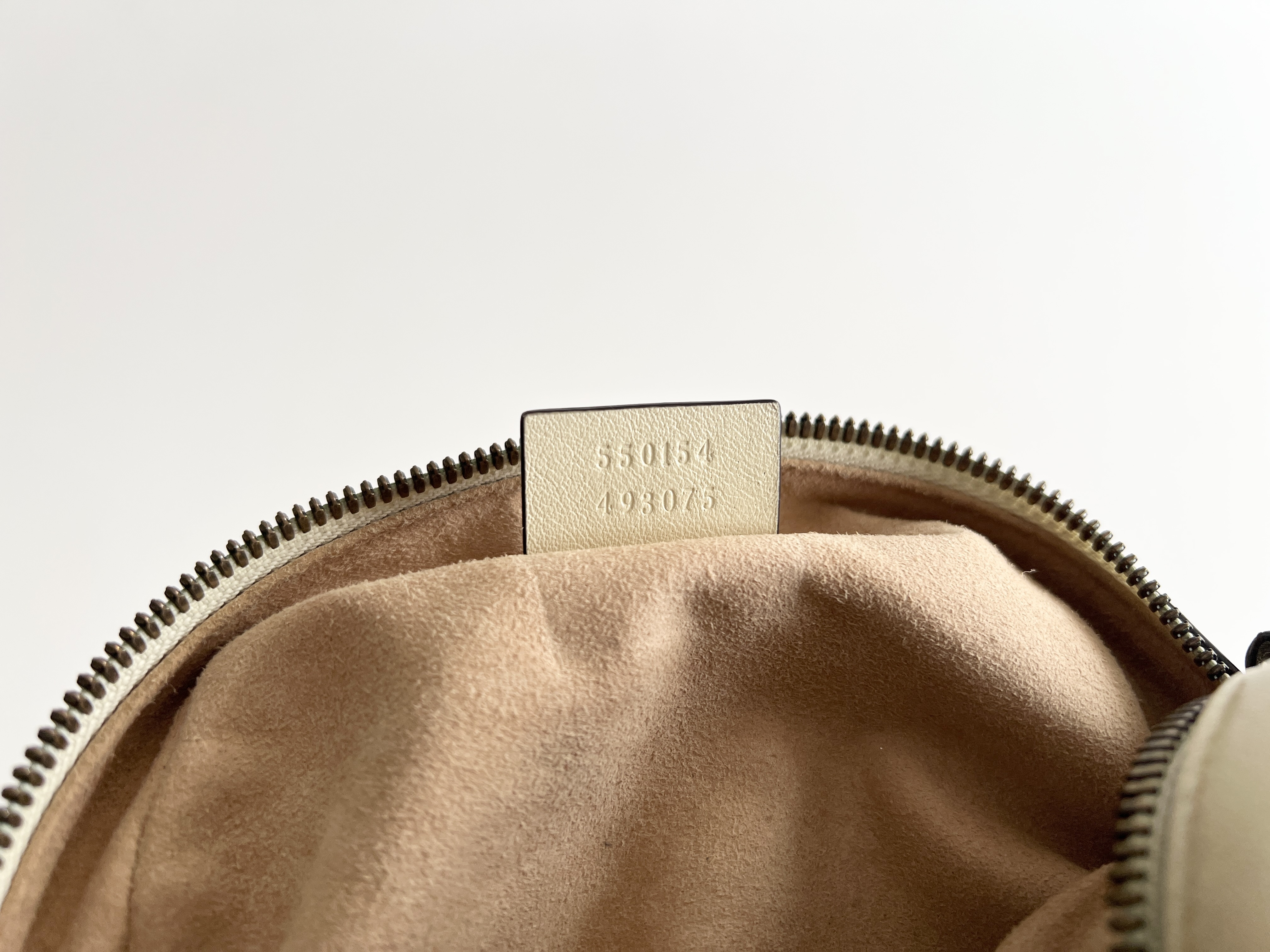 Marmont Quilted GG Logo Leather Round Chain Shoulder Bag — view 7