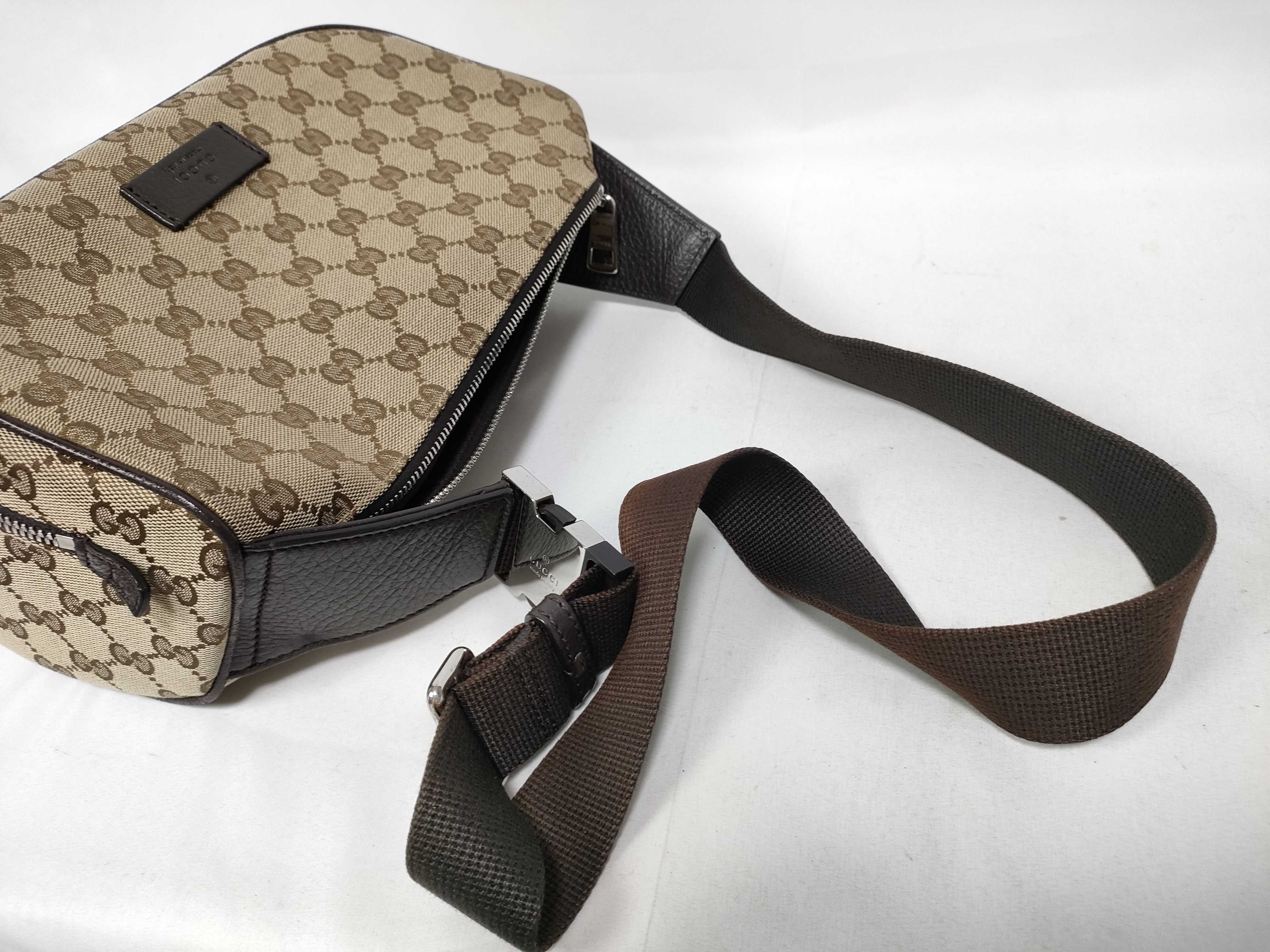 630915 GG Canvas Body Bag Shoulder Bag — view 9