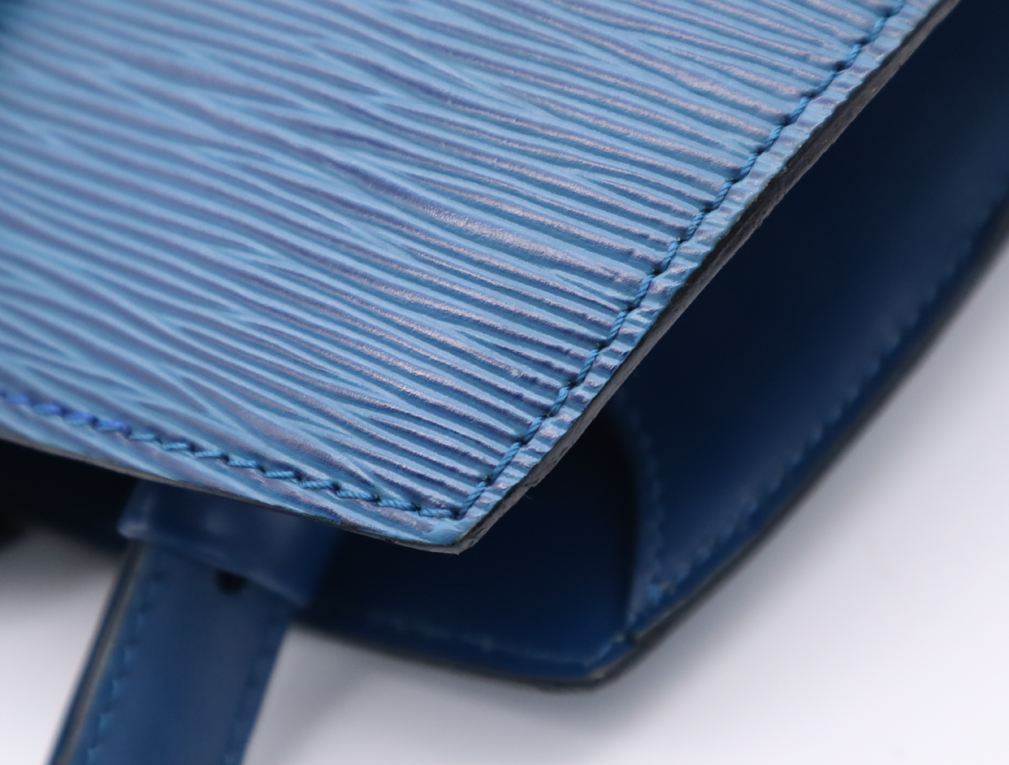 M52255 Epicurny Toledo Blue Shoulder Bag with Dust Bag — view 9
