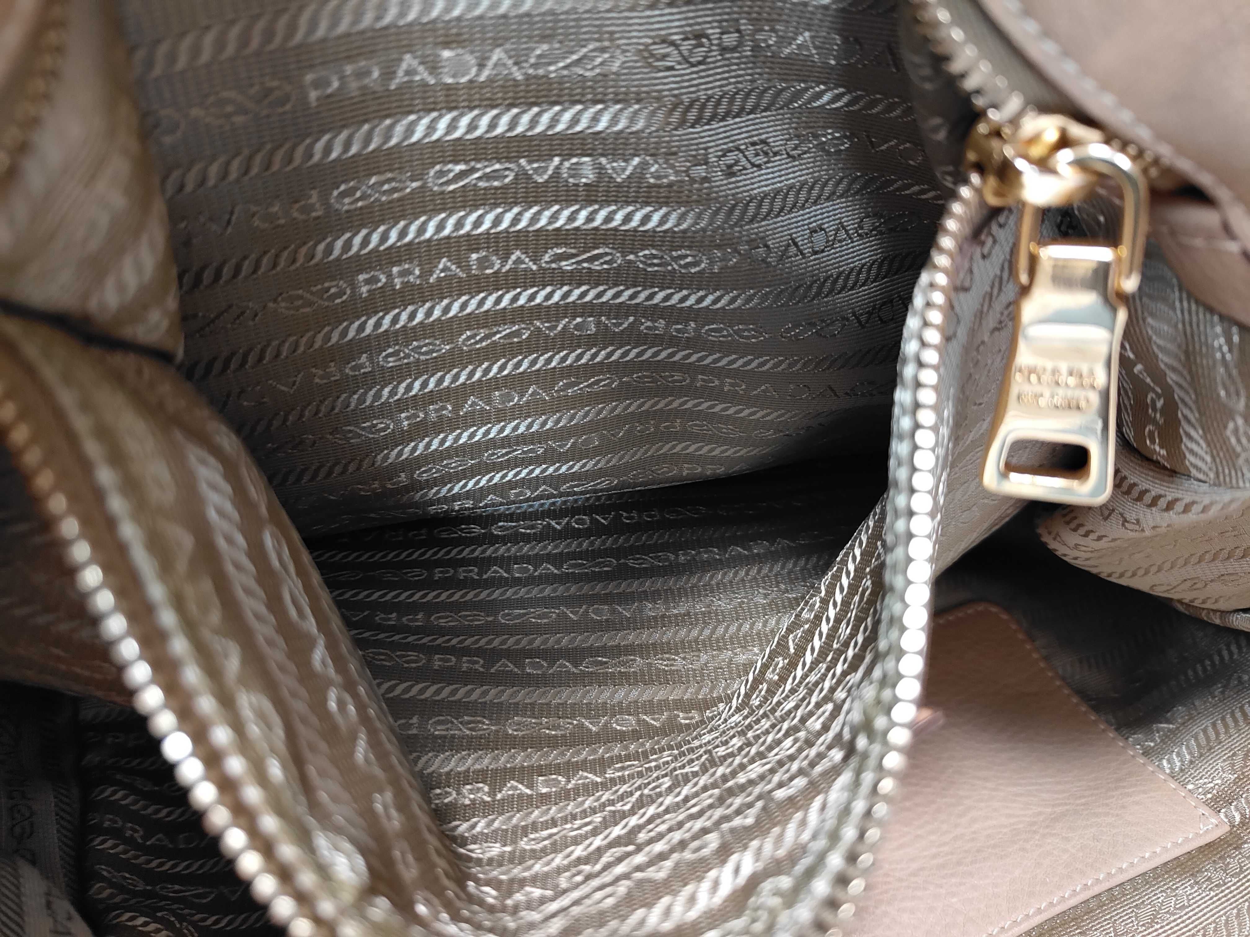 Vitello Daino Shoulder Bag Beige — view 12