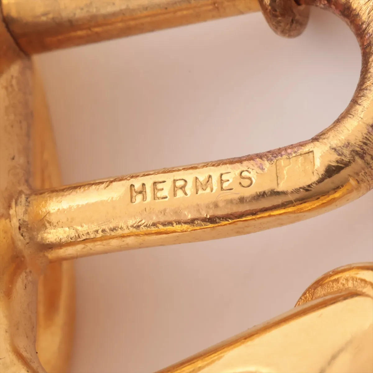 Cadena Pelican 1992 Charm GP Gold - Dents, — view 3