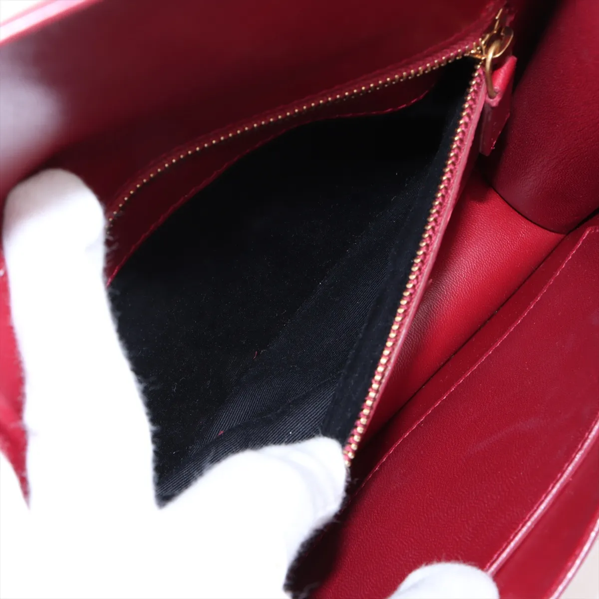 Carre Leather Shoulder Bag Red 633214 — view 7