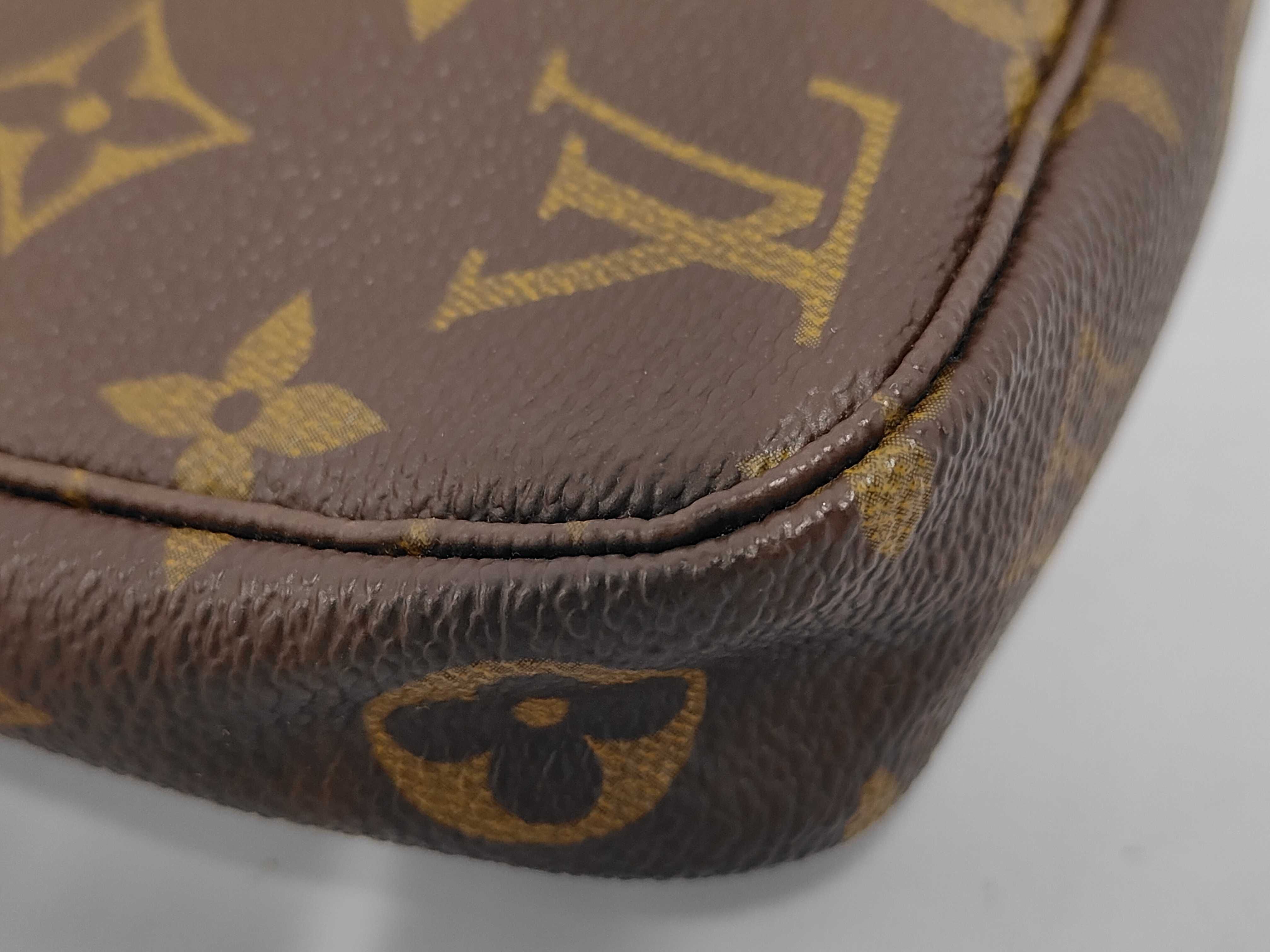 Monogram Pochette Accessoires SD0011 Bag — view 4