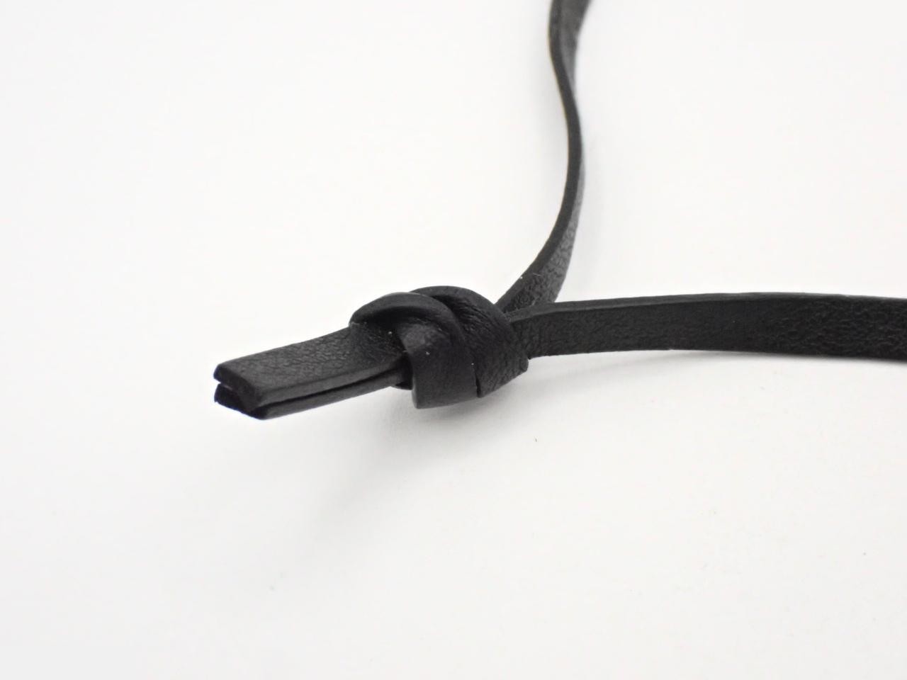 Necklace, neck circumference approximately 60 cm — view 2