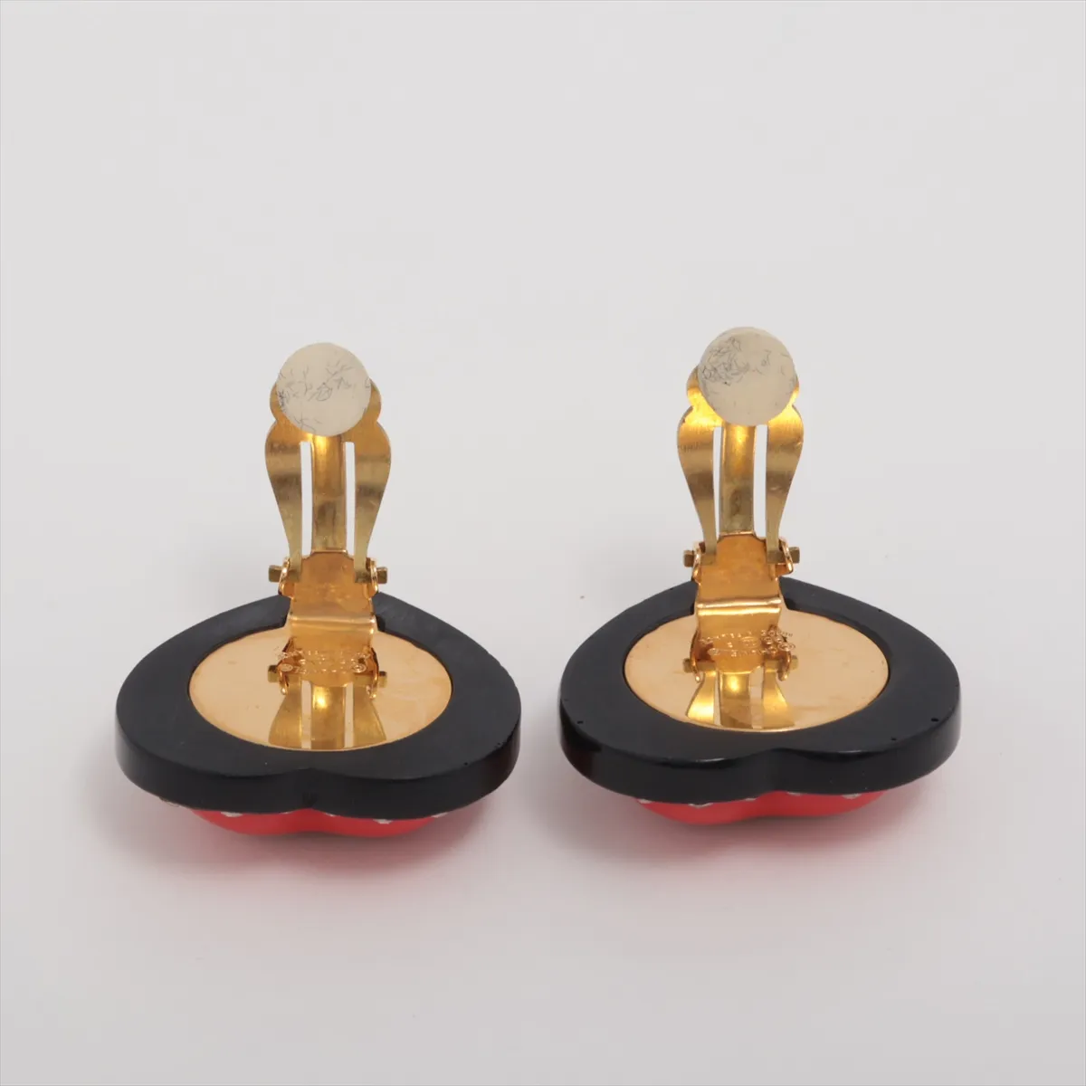 Coco Mark Heart 95P Earrings (Pair) GP x Resin x Rhinestone Red. — view 4