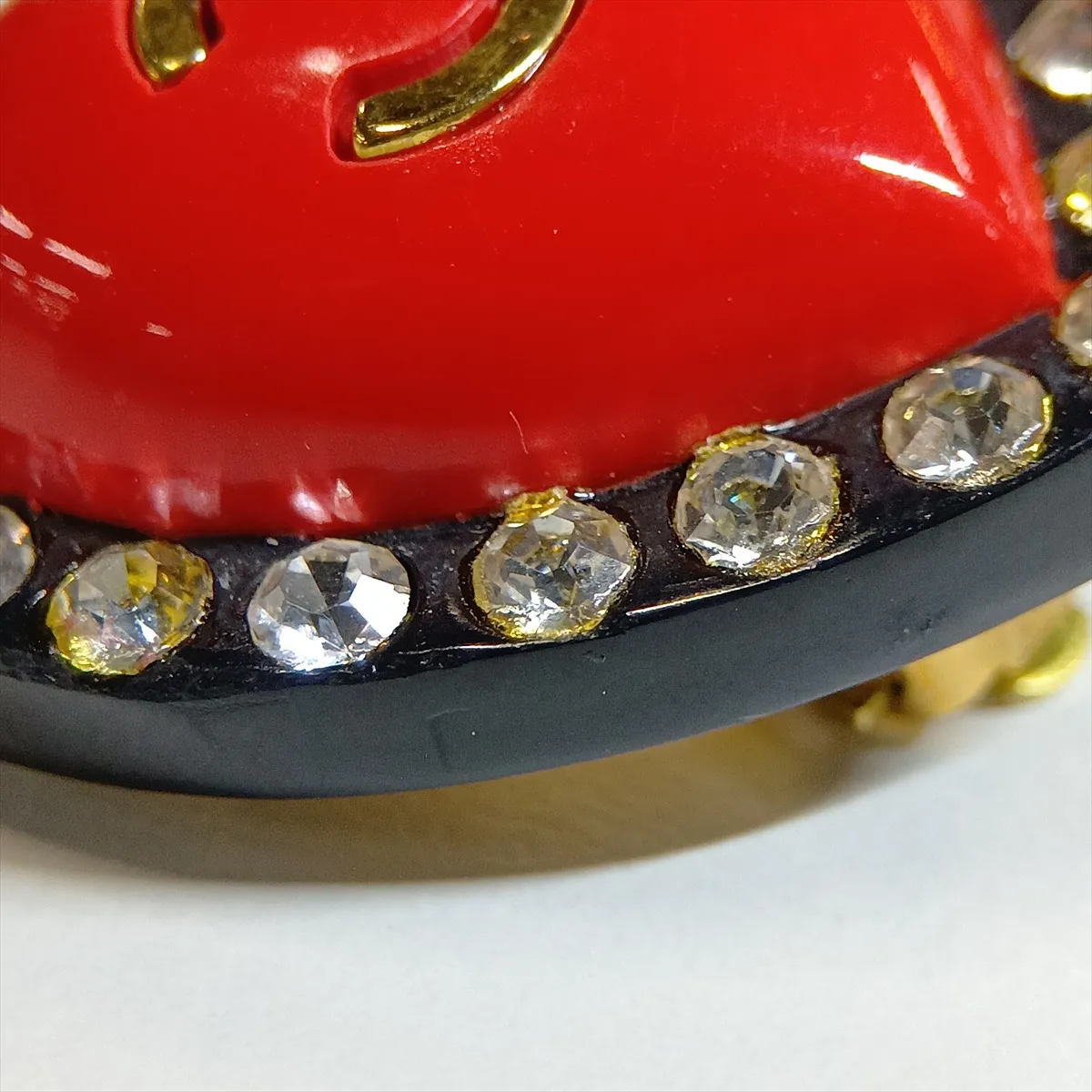 Coco Mark Heart 95P Earrings (Pair) GP x Resin x Rhinestone Red. — view 8
