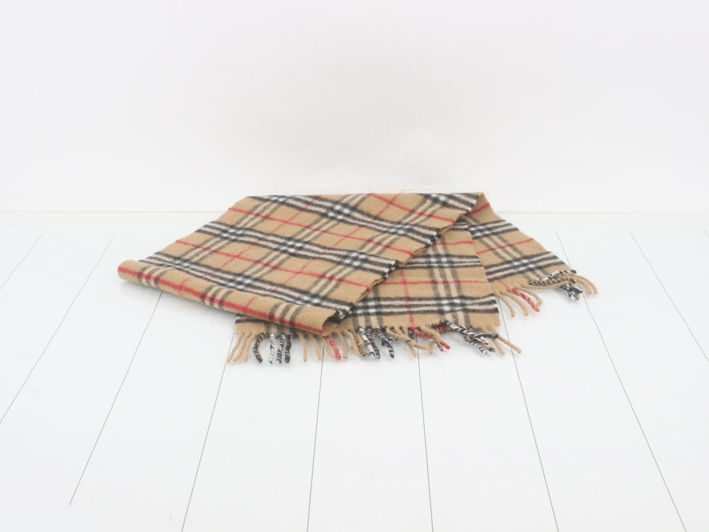 Other lines: Small items, accessories, and scarves — view 3