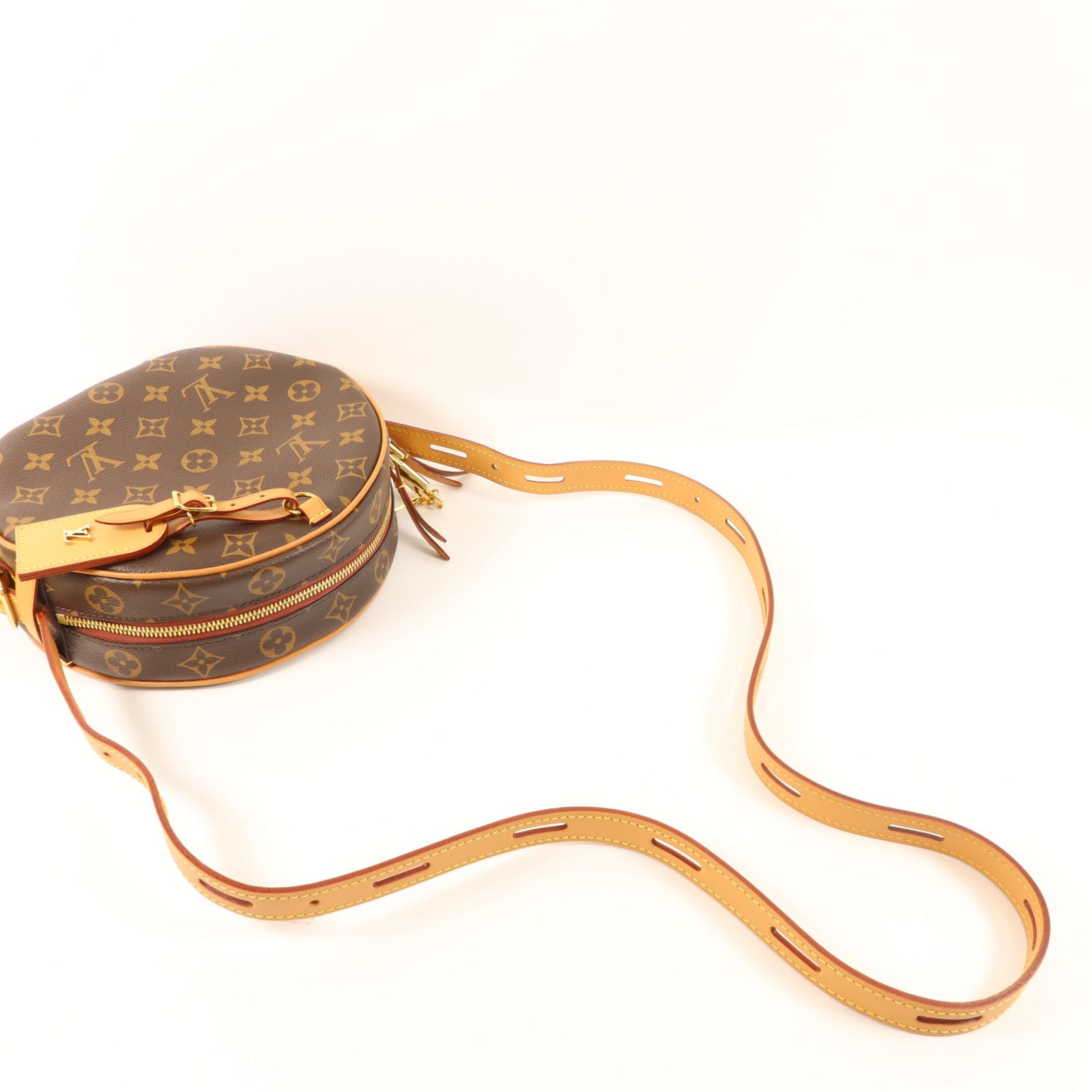 Boite Chapeau Souple MM, Monogram — view 5