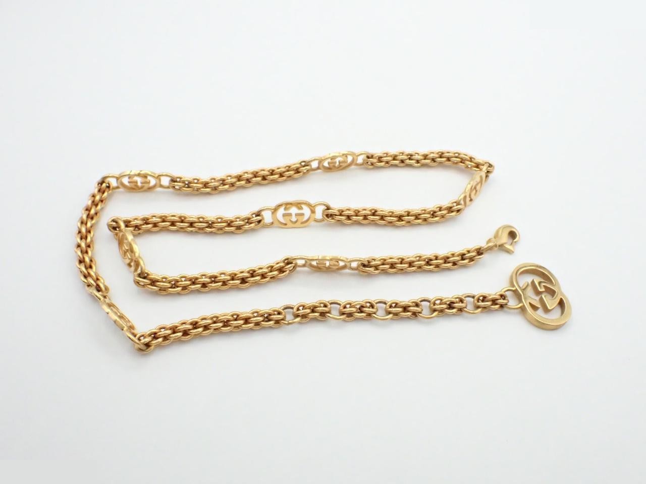 Gold chain belt, interlocking G design, approximately 100cm in length. — view 2