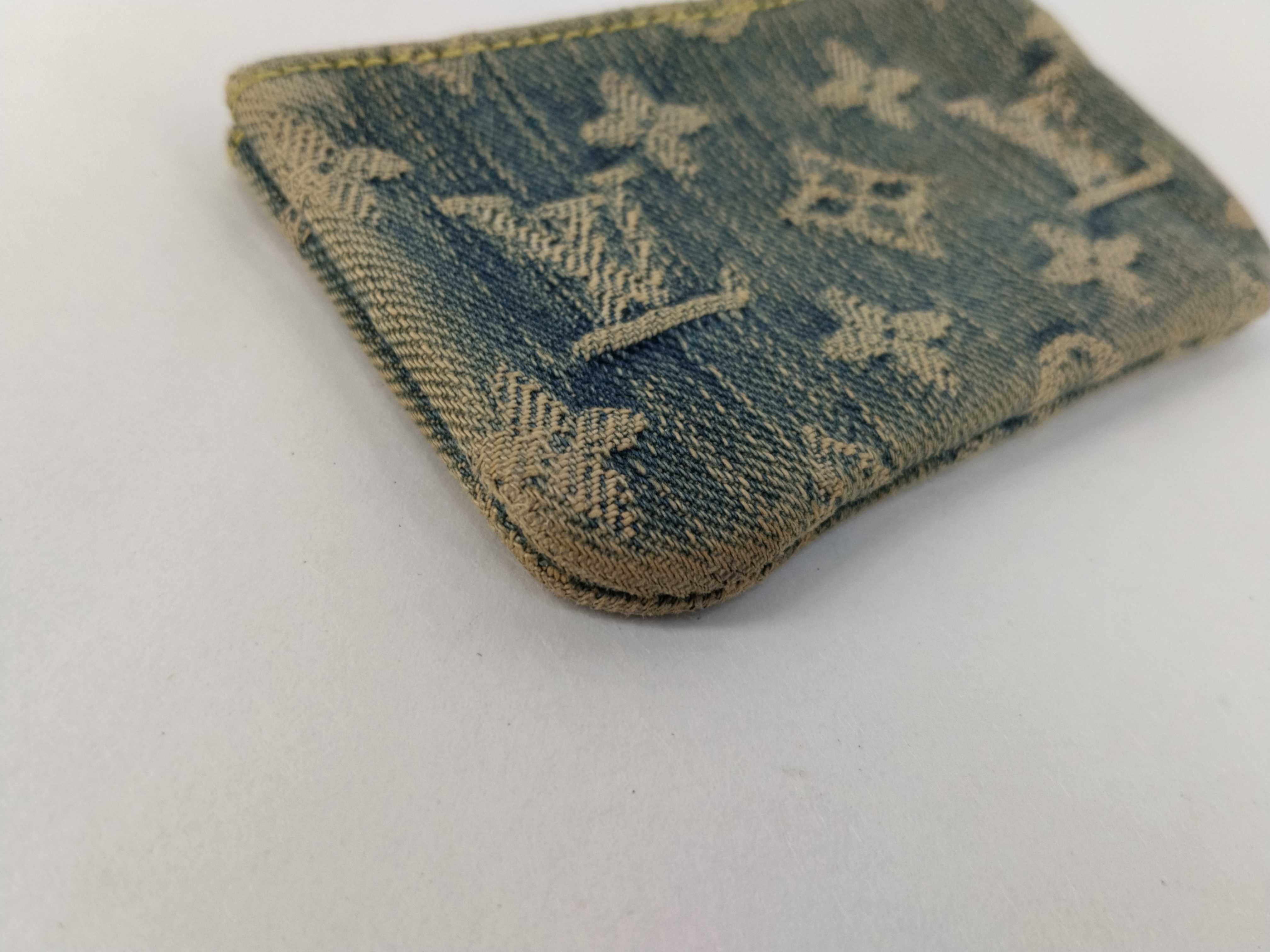 Monogram Louis Vuitton Pochette Clé M95343 CA0097 Coin Case — view 3