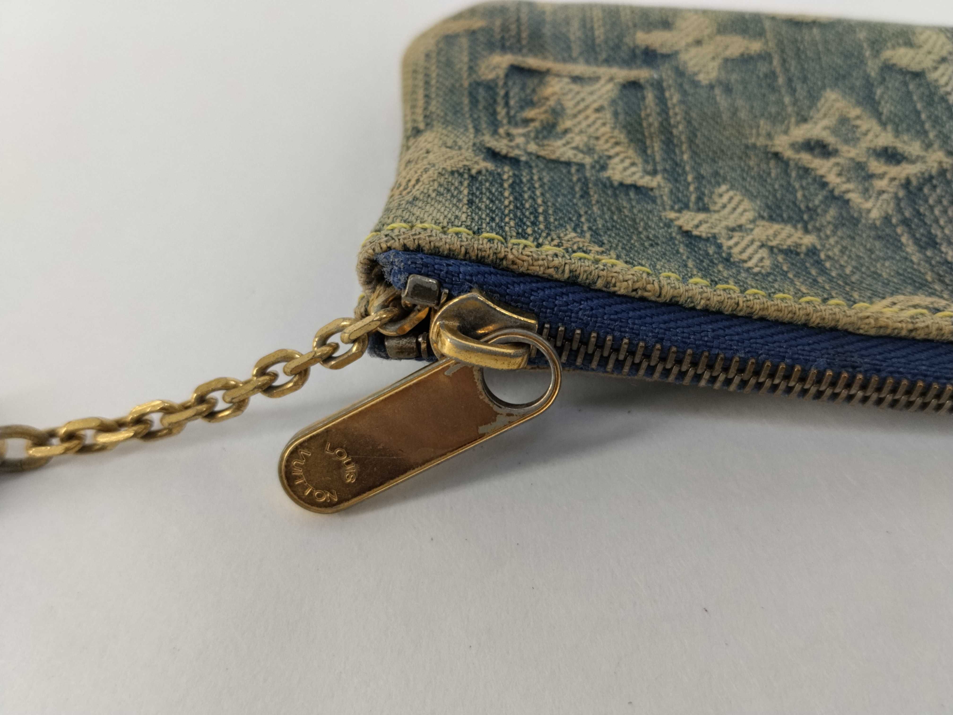Monogram Louis Vuitton Pochette Clé M95343 CA0097 Coin Case — view 8