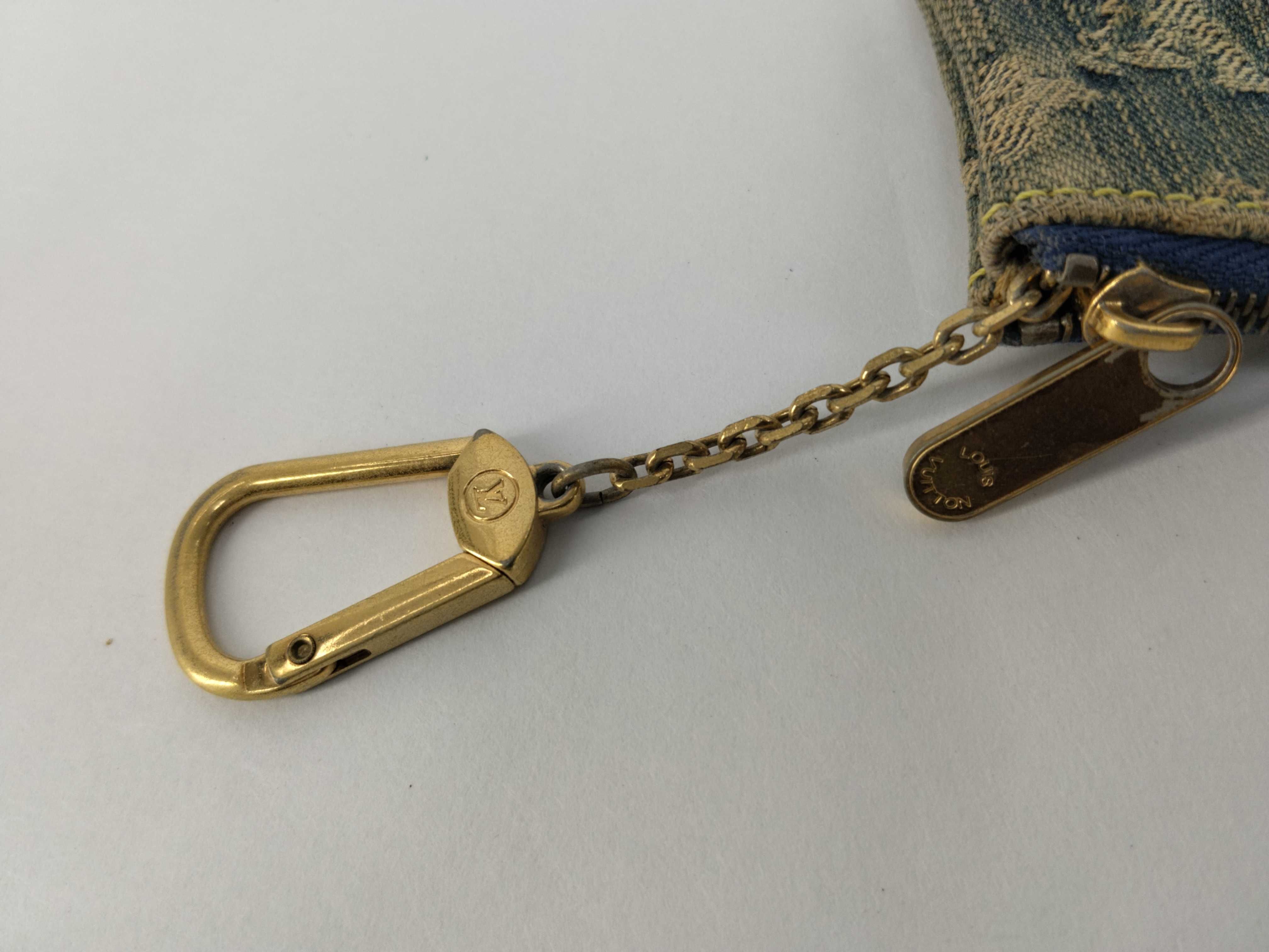 Monogram Louis Vuitton Pochette Clé M95343 CA0097 Coin Case — view 9