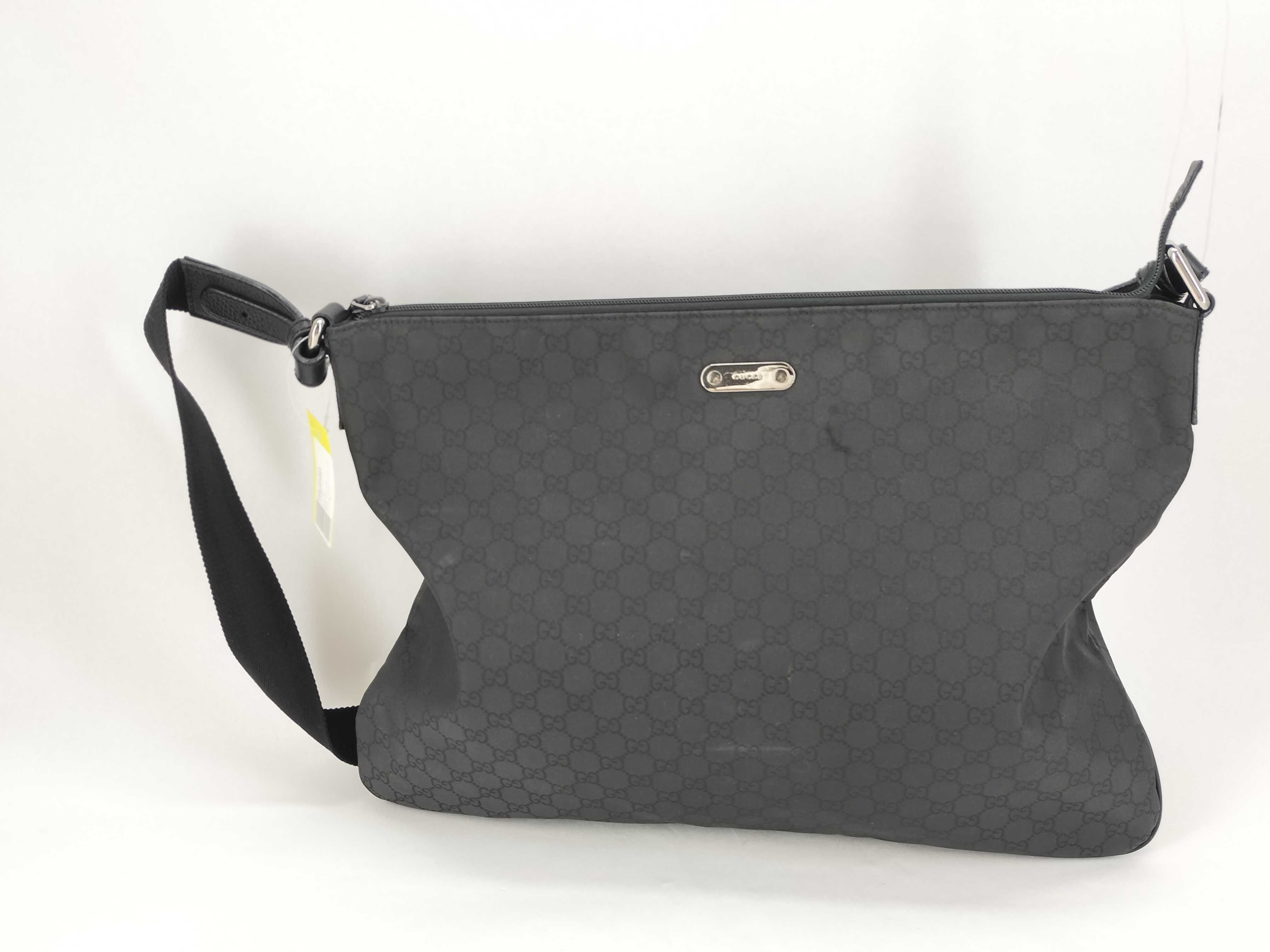 GG Canvas 190628 Shoulder Bag (Outlet Item)