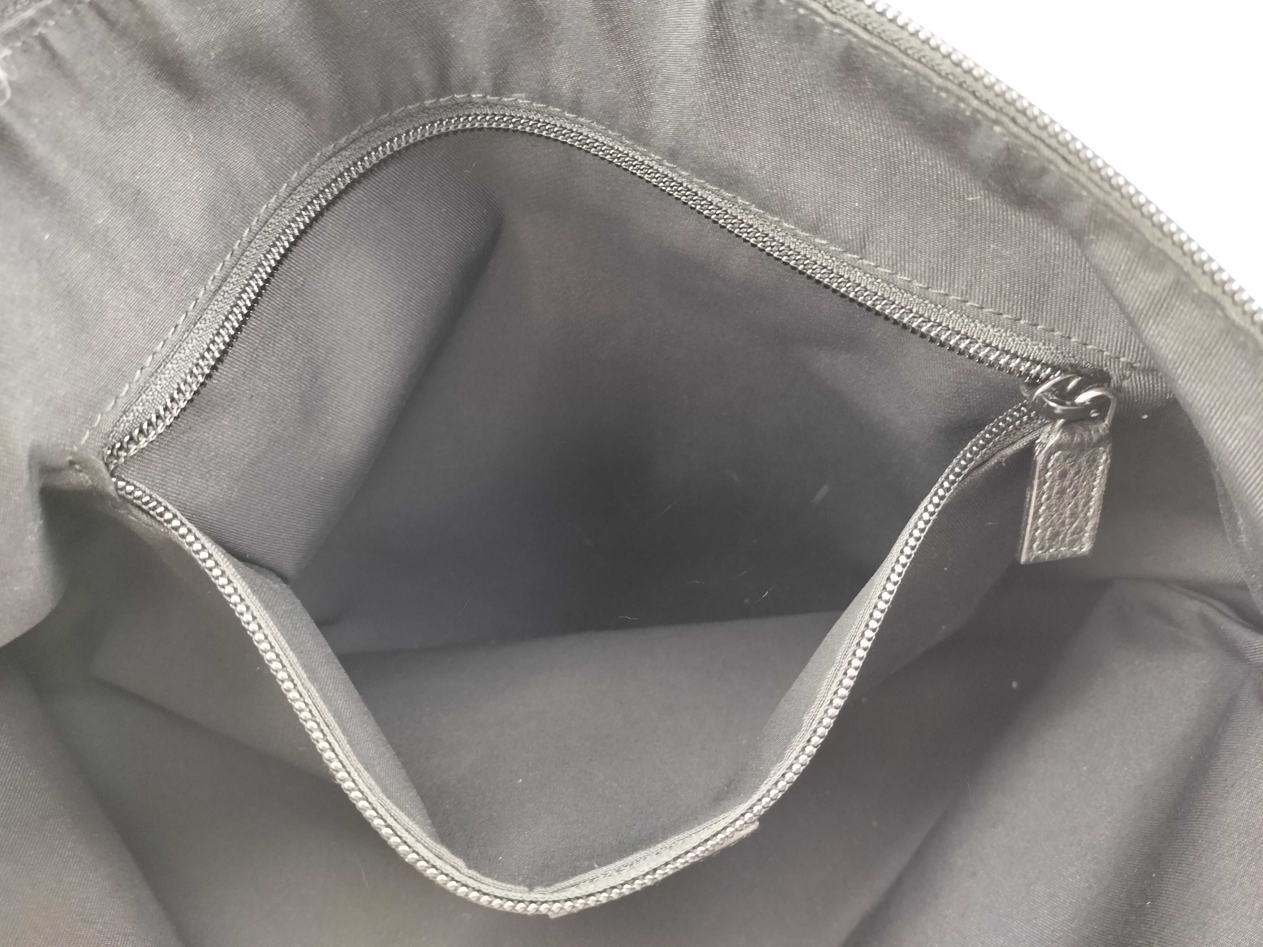 GG Canvas 190628 Shoulder Bag (Outlet Item) — view 13