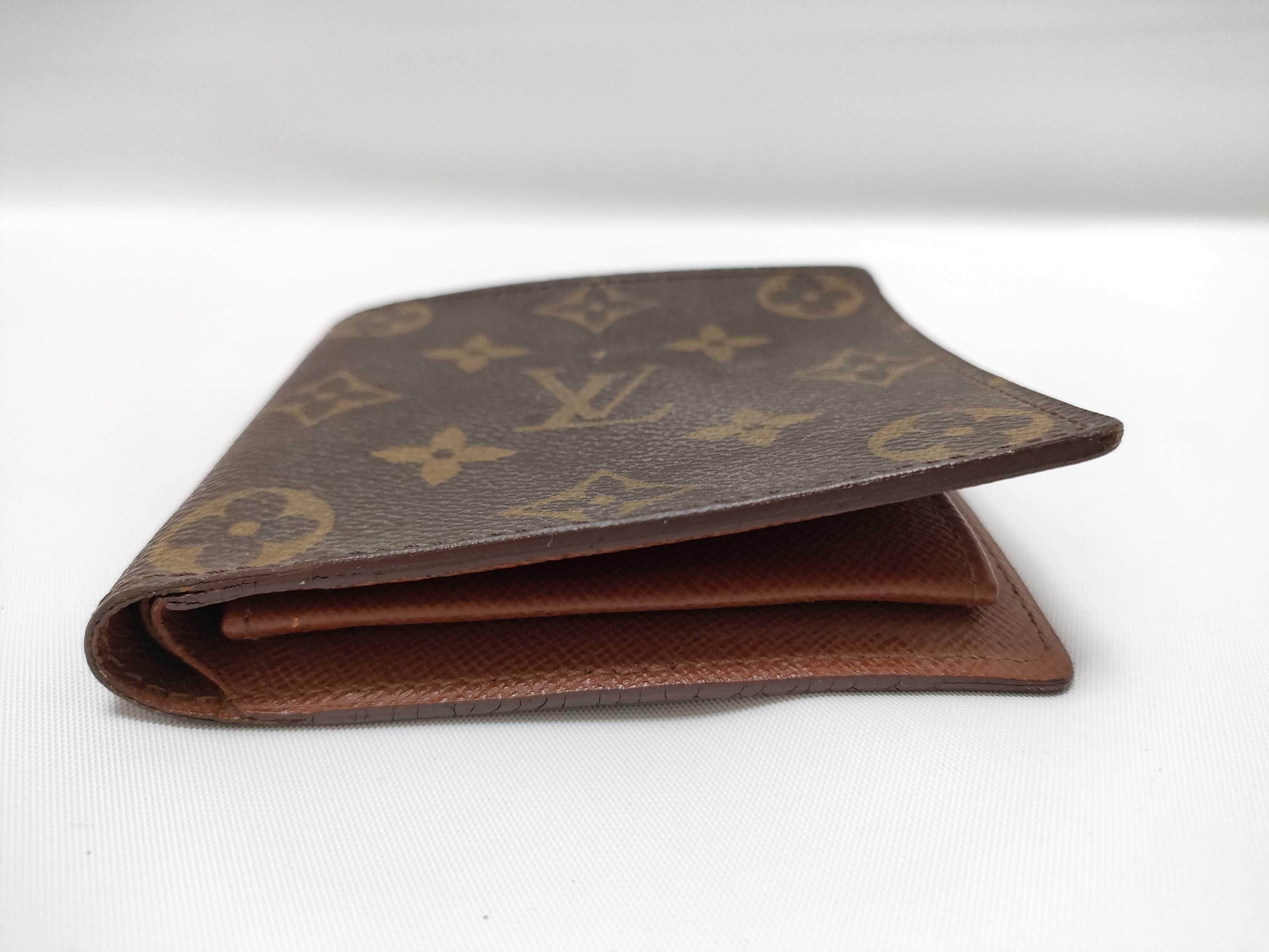 Monogram LV Monogram Folding Wallet (No serial number) — view 3
