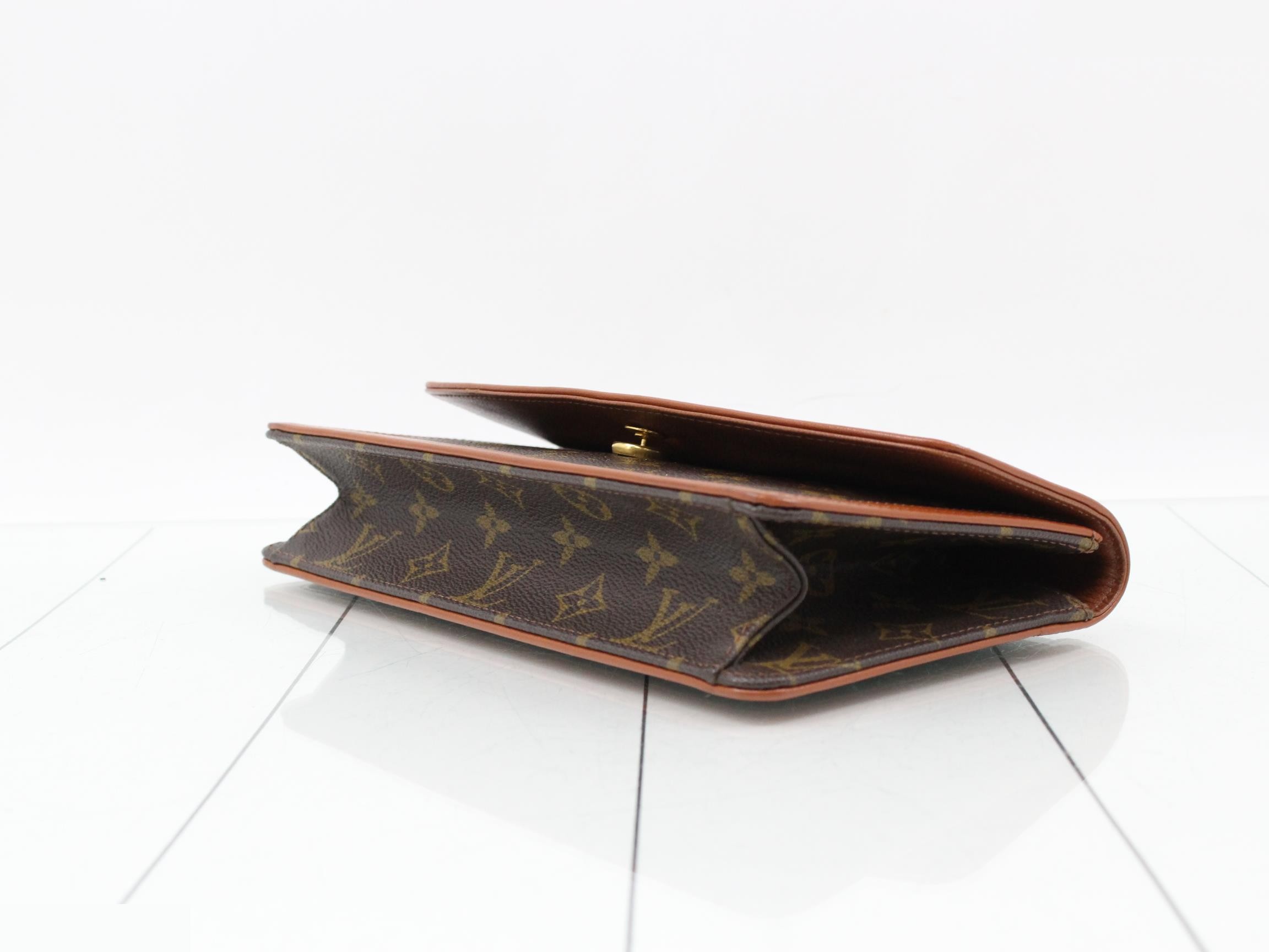 Pochette Dam PM Monogram — view 6