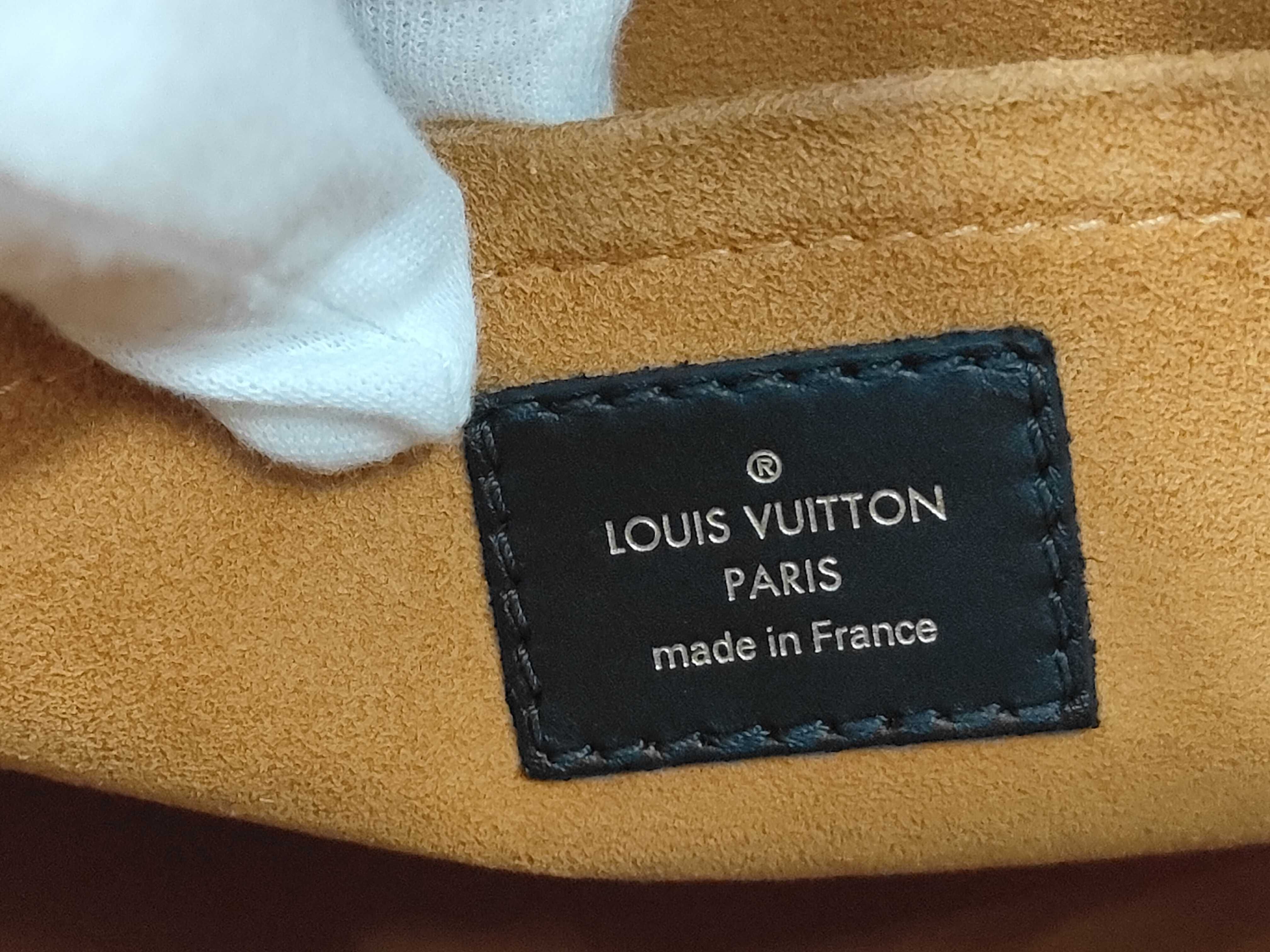 On My Side MM Handbag — view 11