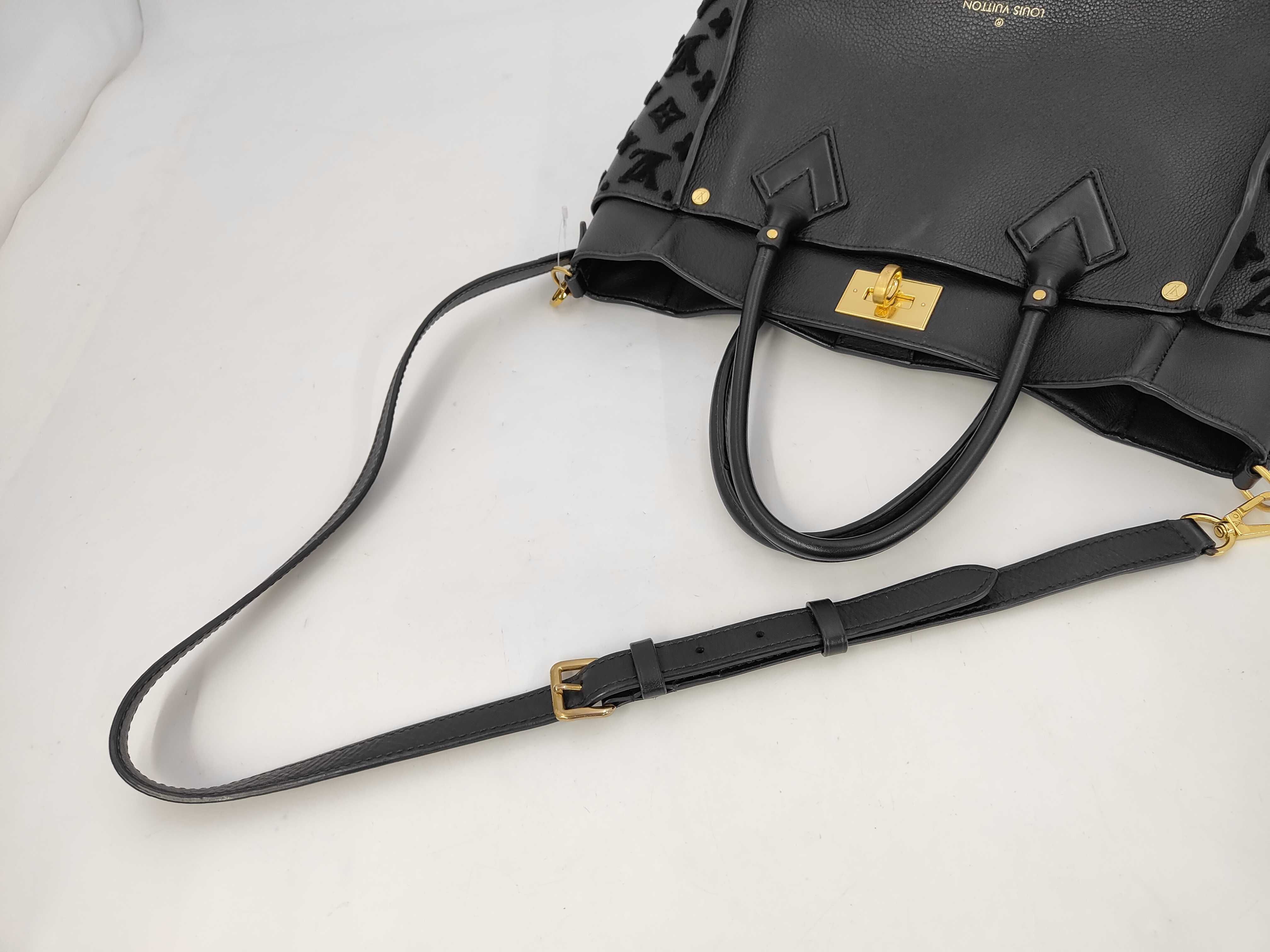 On My Side MM Handbag — view 4