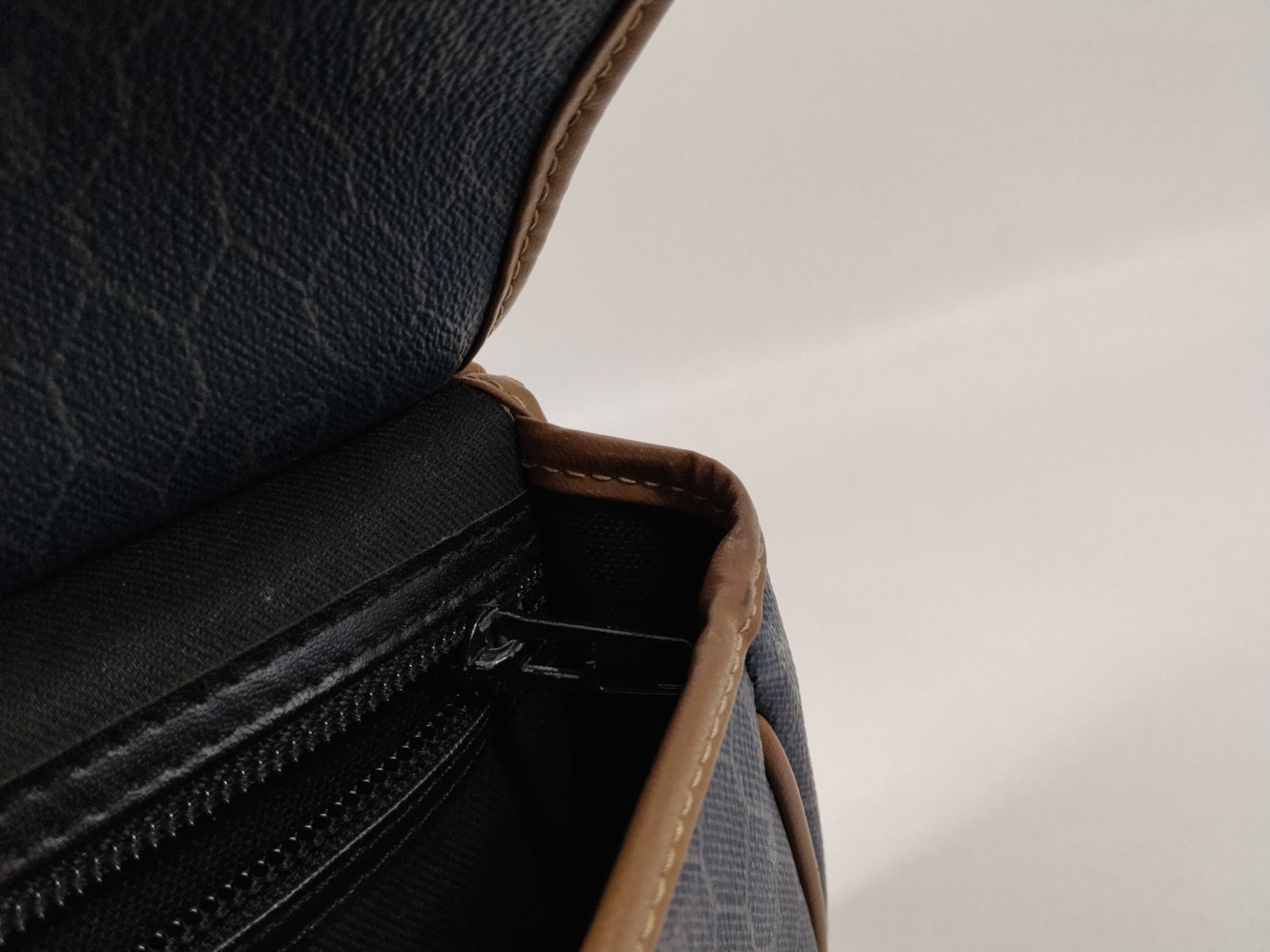 Honeycomb Pattern Shoulder Bag — view 11