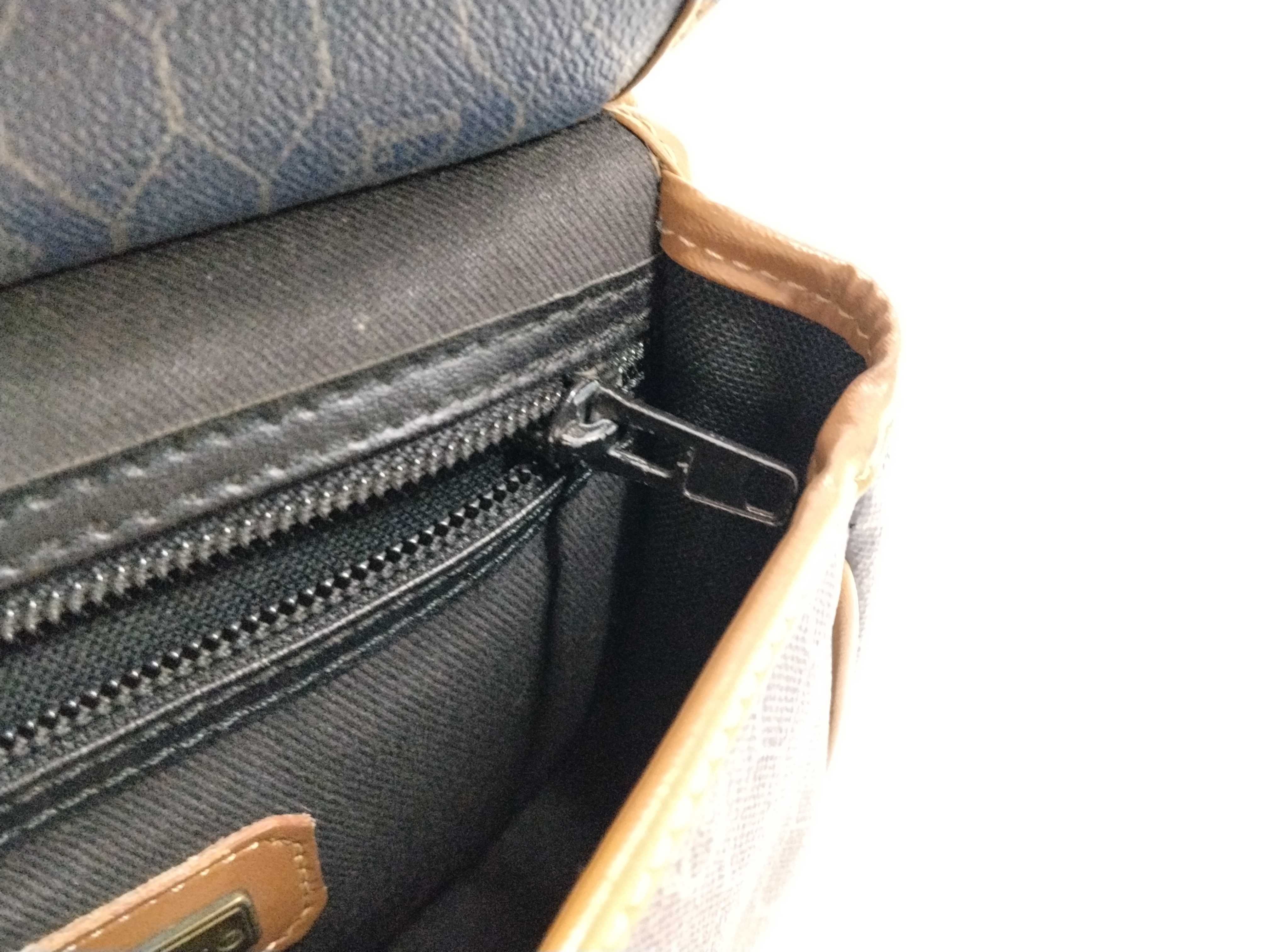 Honeycomb Pattern Shoulder Bag — view 12