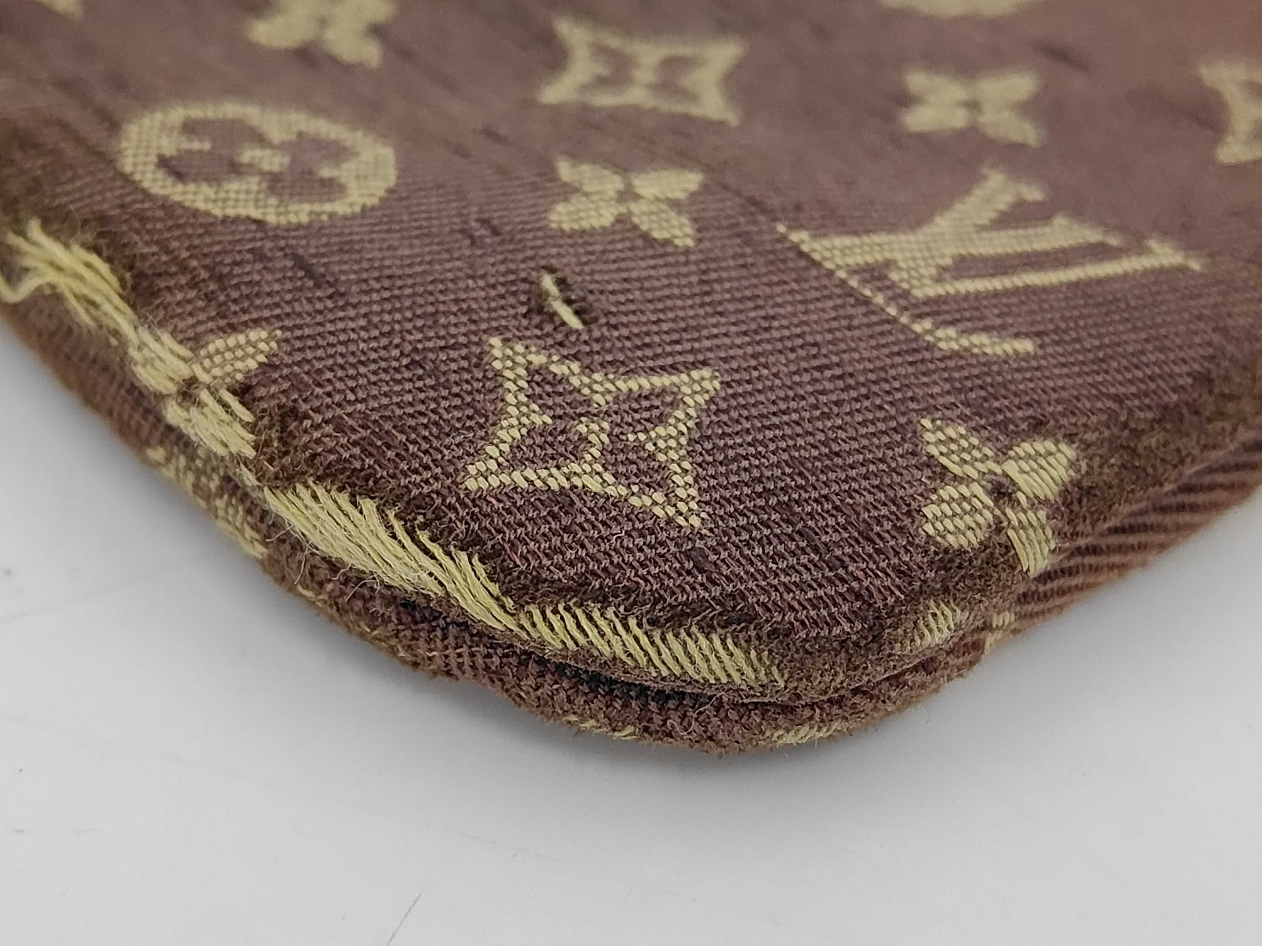 Coin Case — view 3