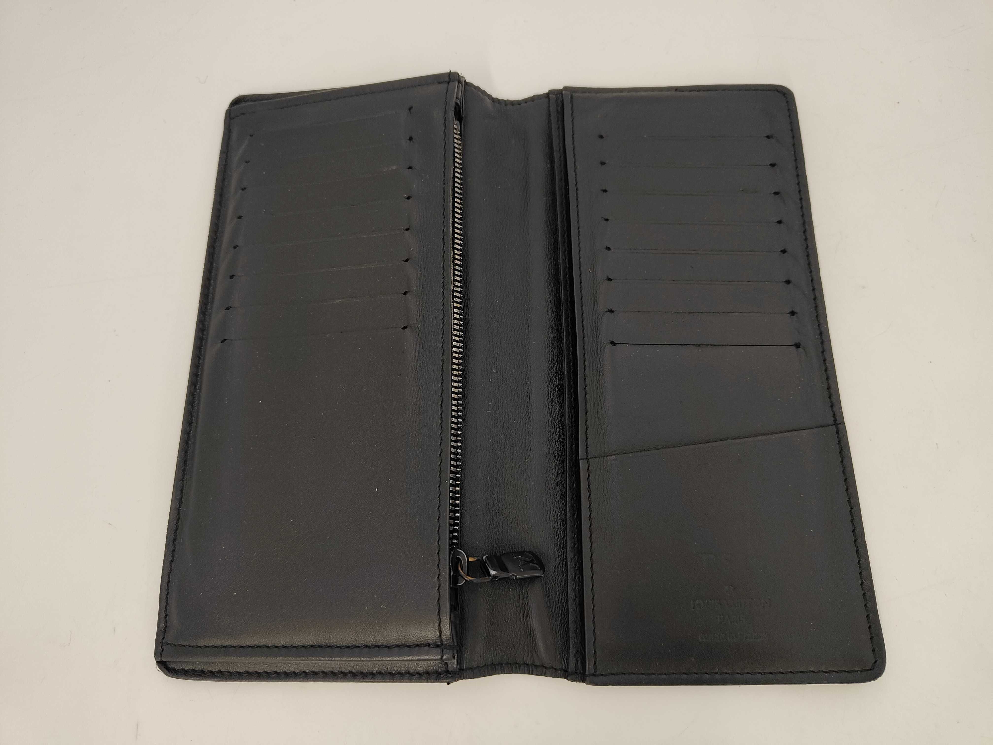 LV wallet — view 4
