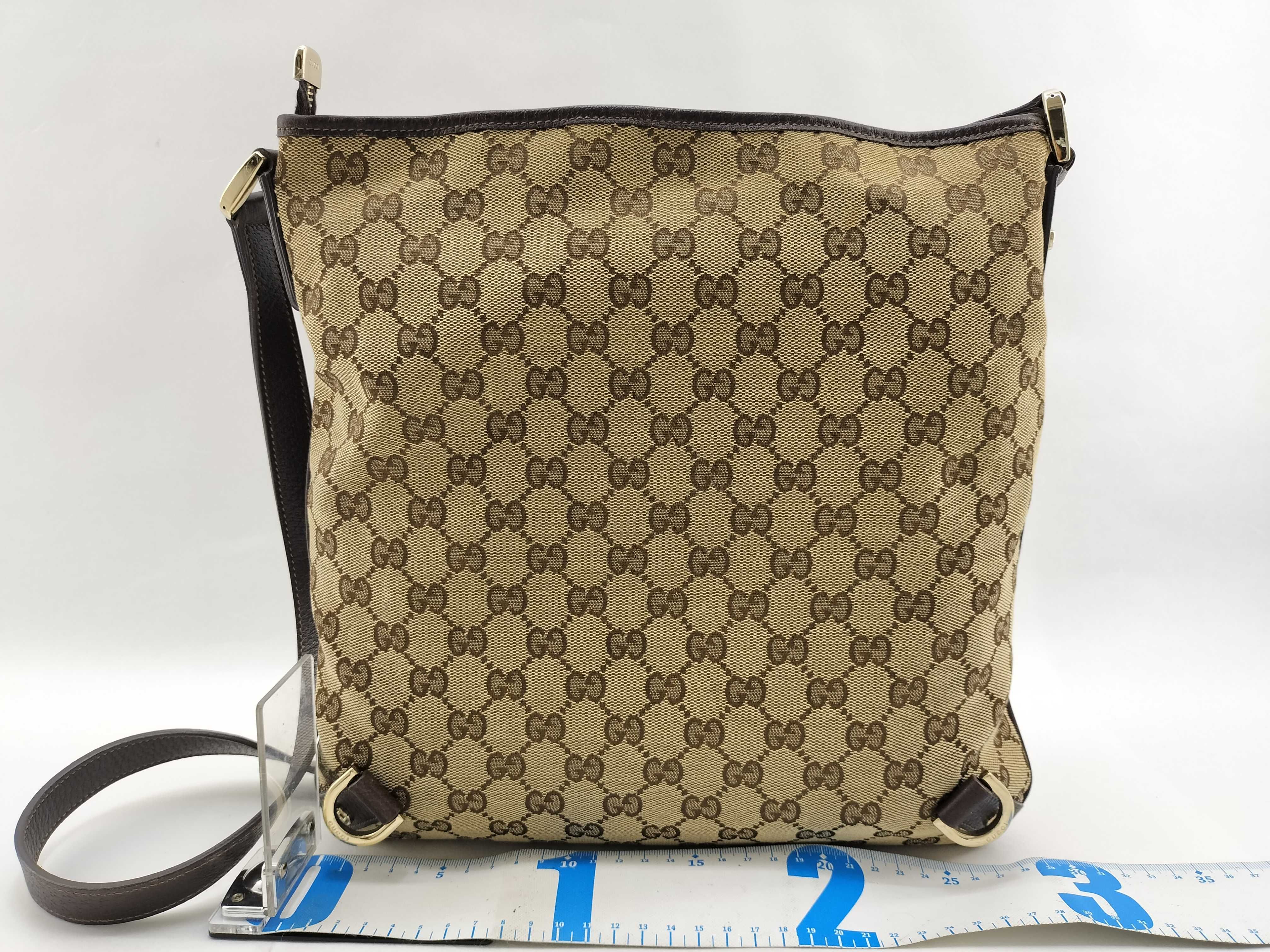 GG Canvas Shoulder Bag — view 2