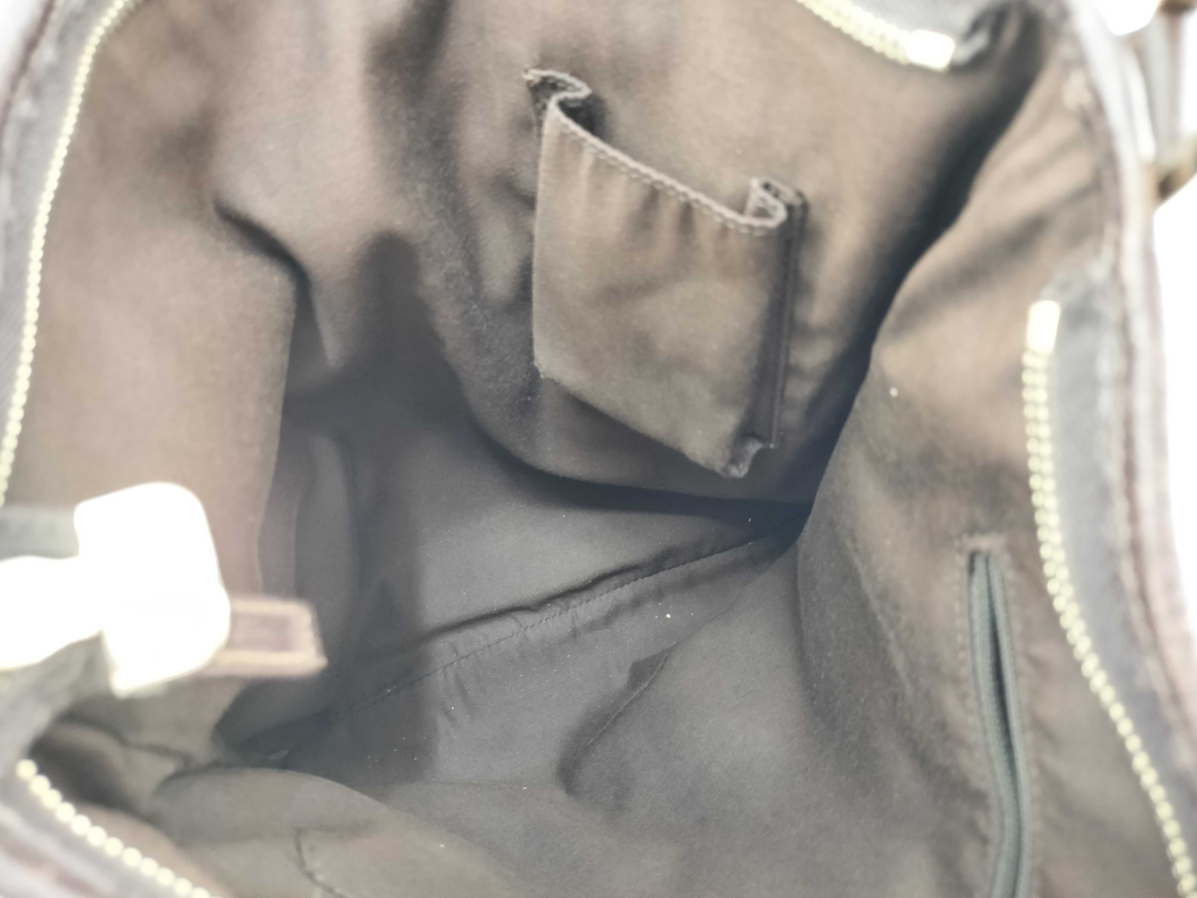 GG Canvas Shoulder Bag — view 13