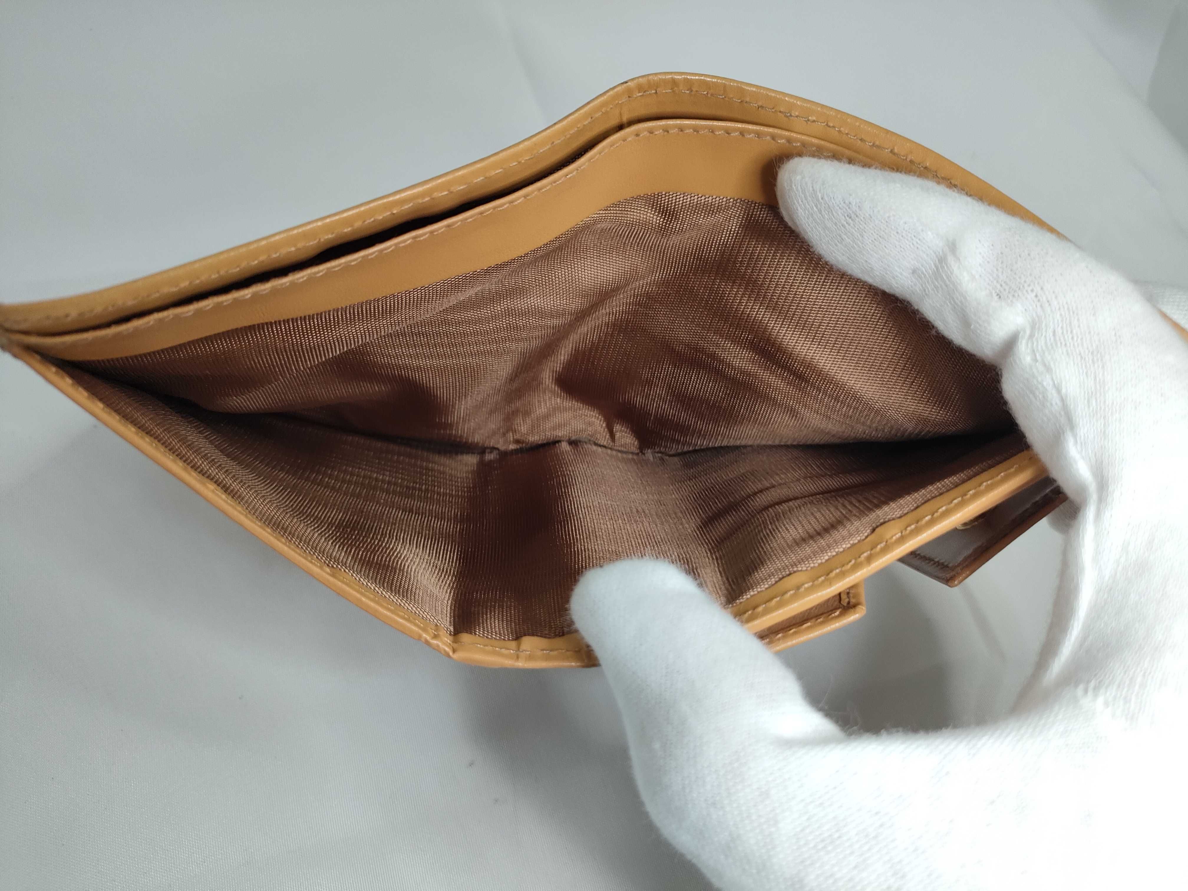 Macadam Bi-fold Leather Wallet (VO8399) — view 10
