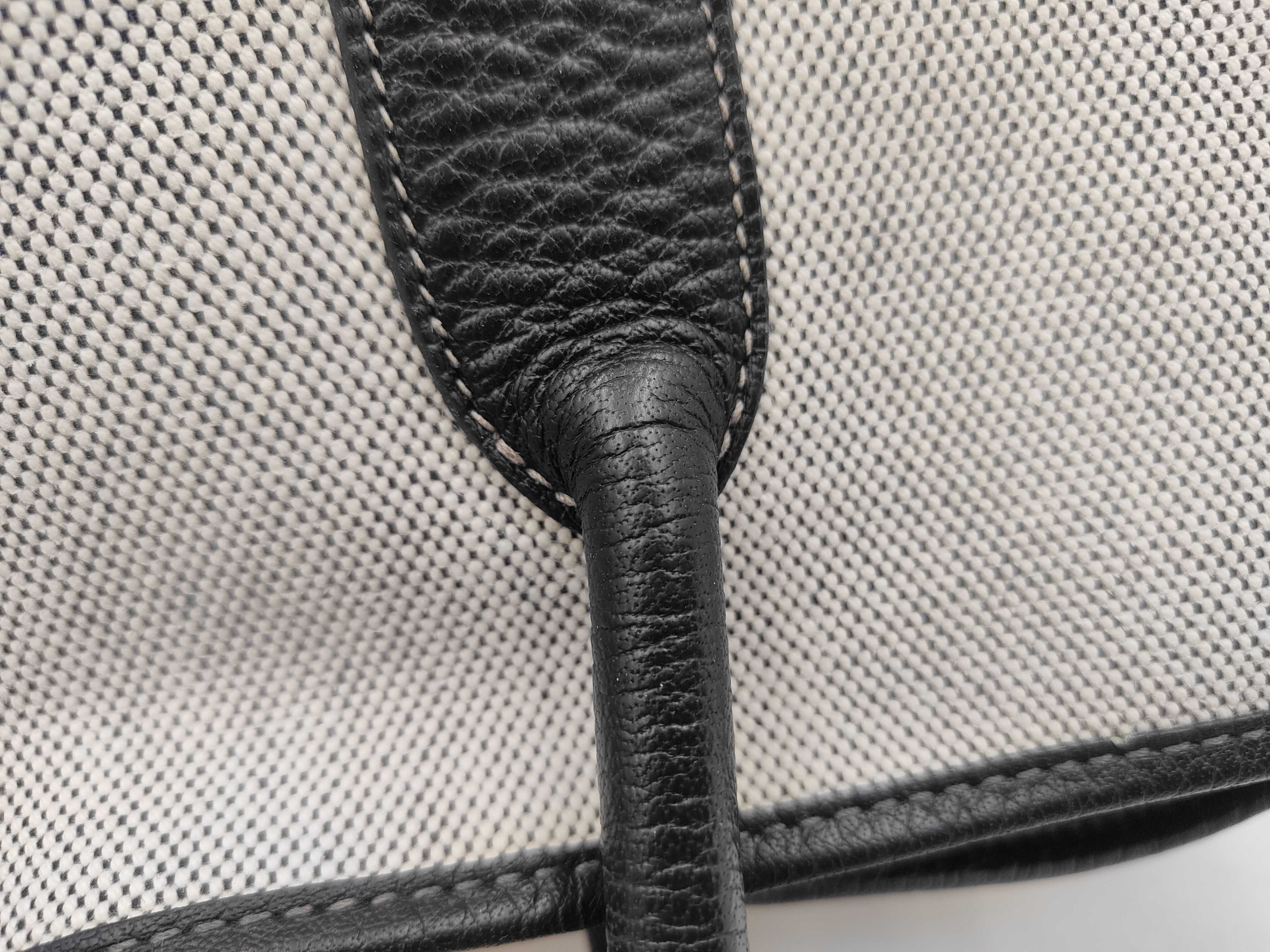 Garden Party PM Tote Bag Shoulder Bag Gray x Black Tote Bag — view 5