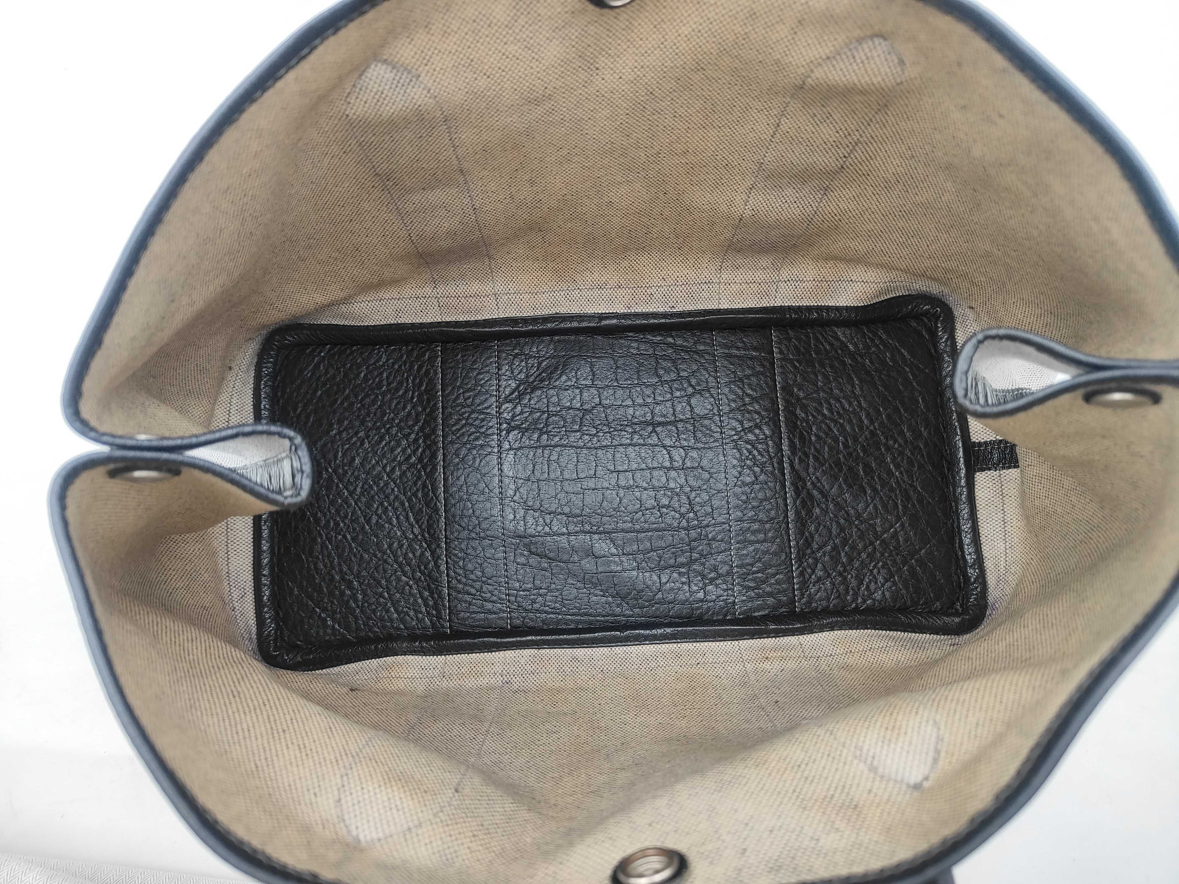 Garden Party PM Tote Bag Shoulder Bag Gray x Black Tote Bag — view 8