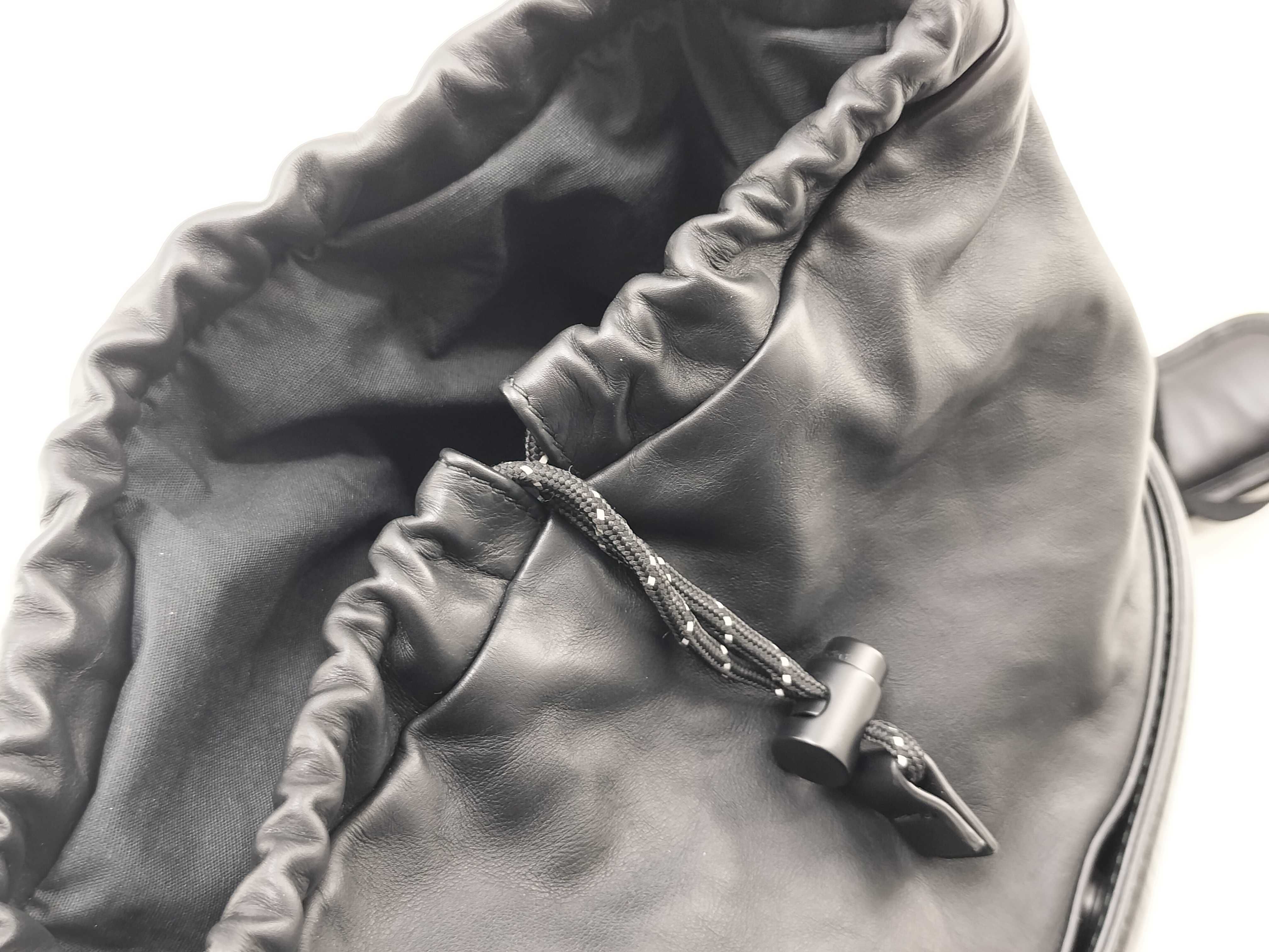 Bucket Bag, Black Shoulder Bag — view 10