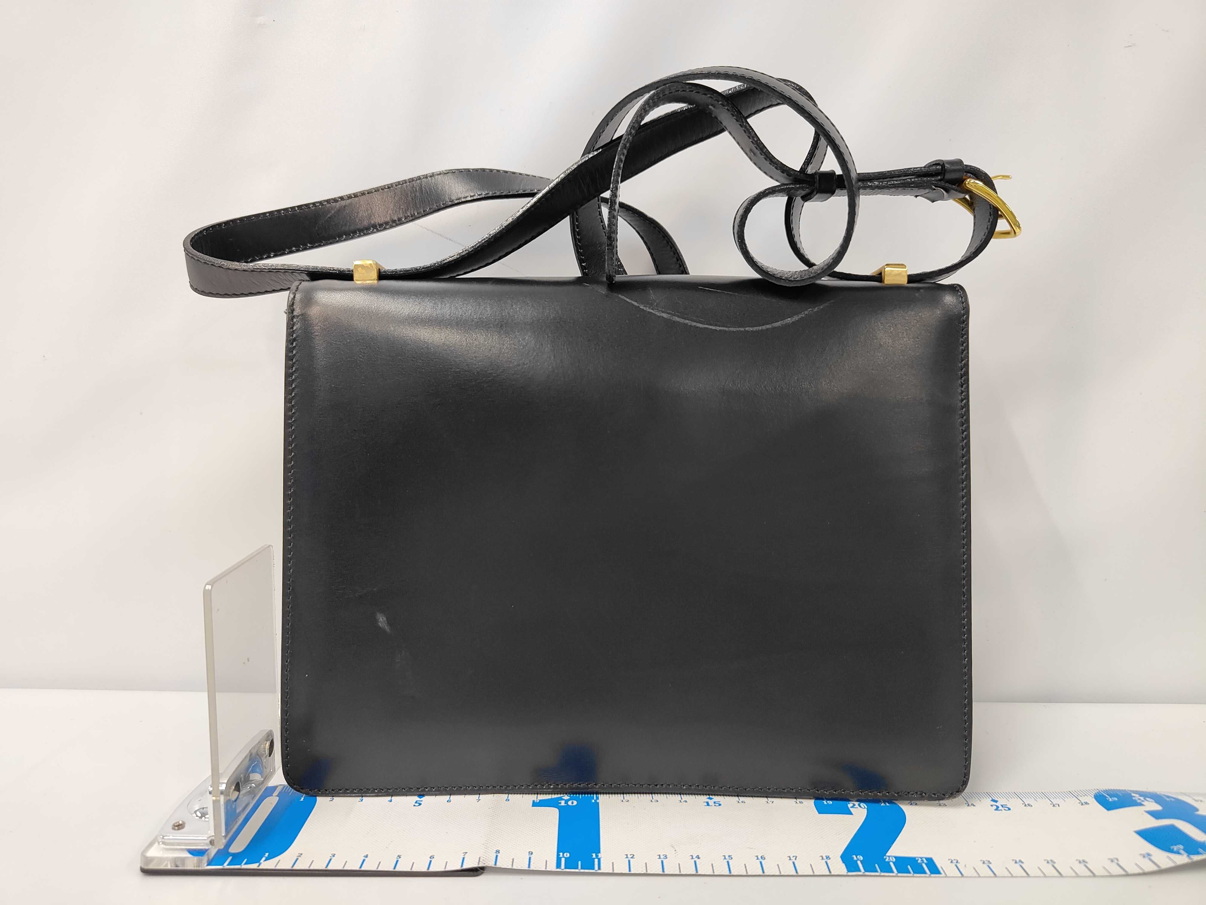 Shoulder Bag Leather Gancini Black Shoulder Bag — view 2