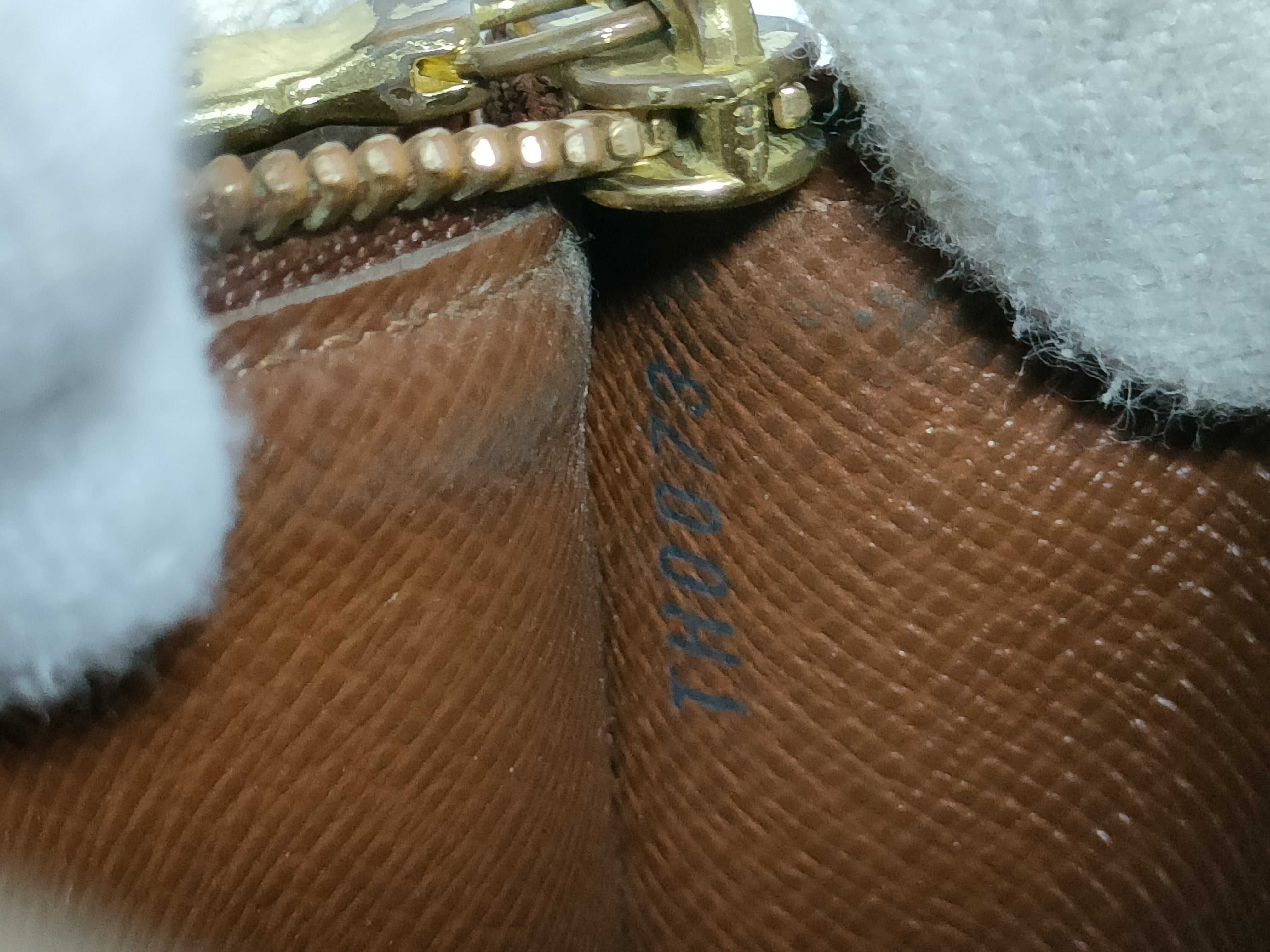 Monogram Portefeuille Sarah Wallet — view 15
