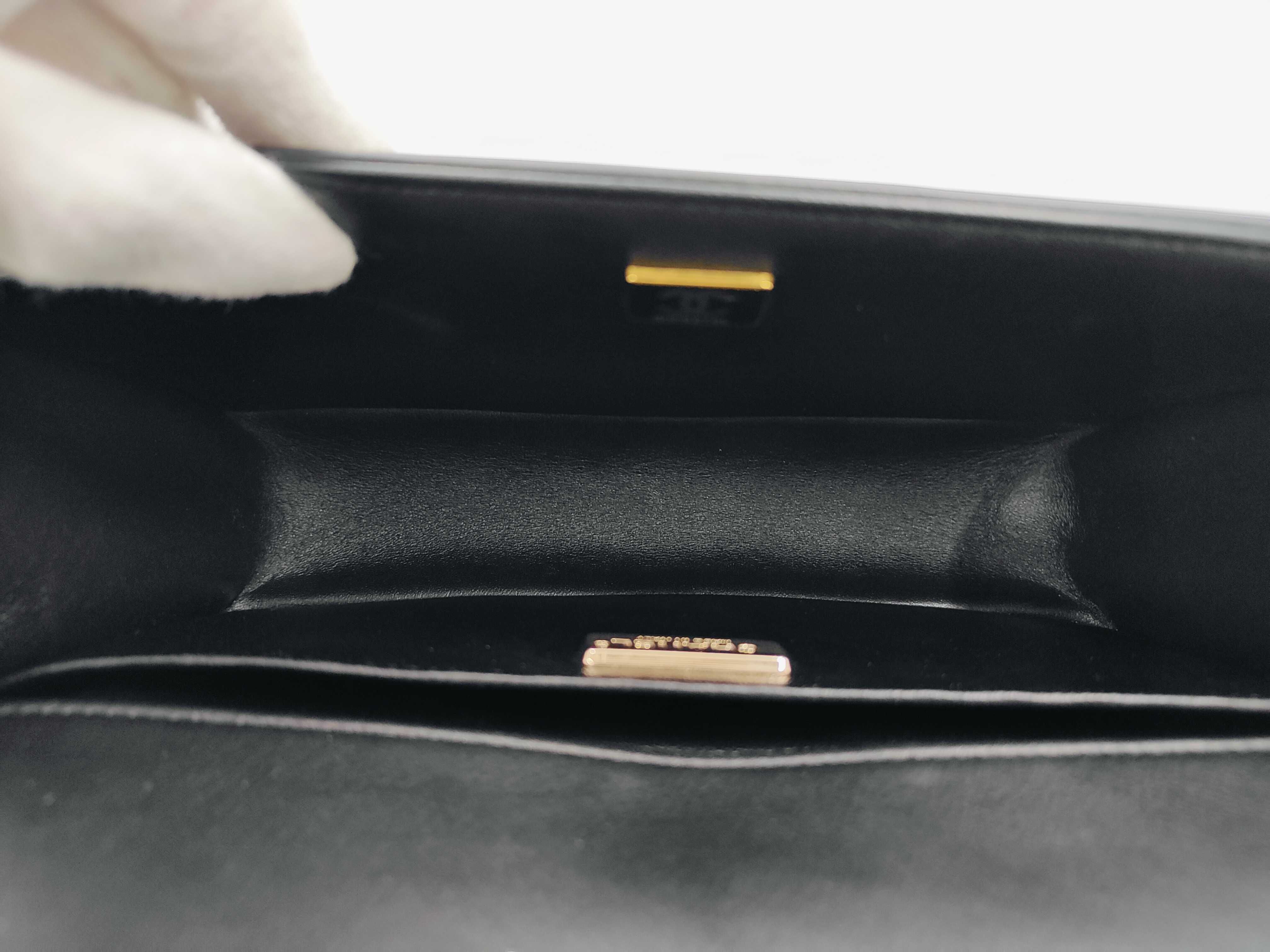 Channel Boya Shoulder Bag — view 9