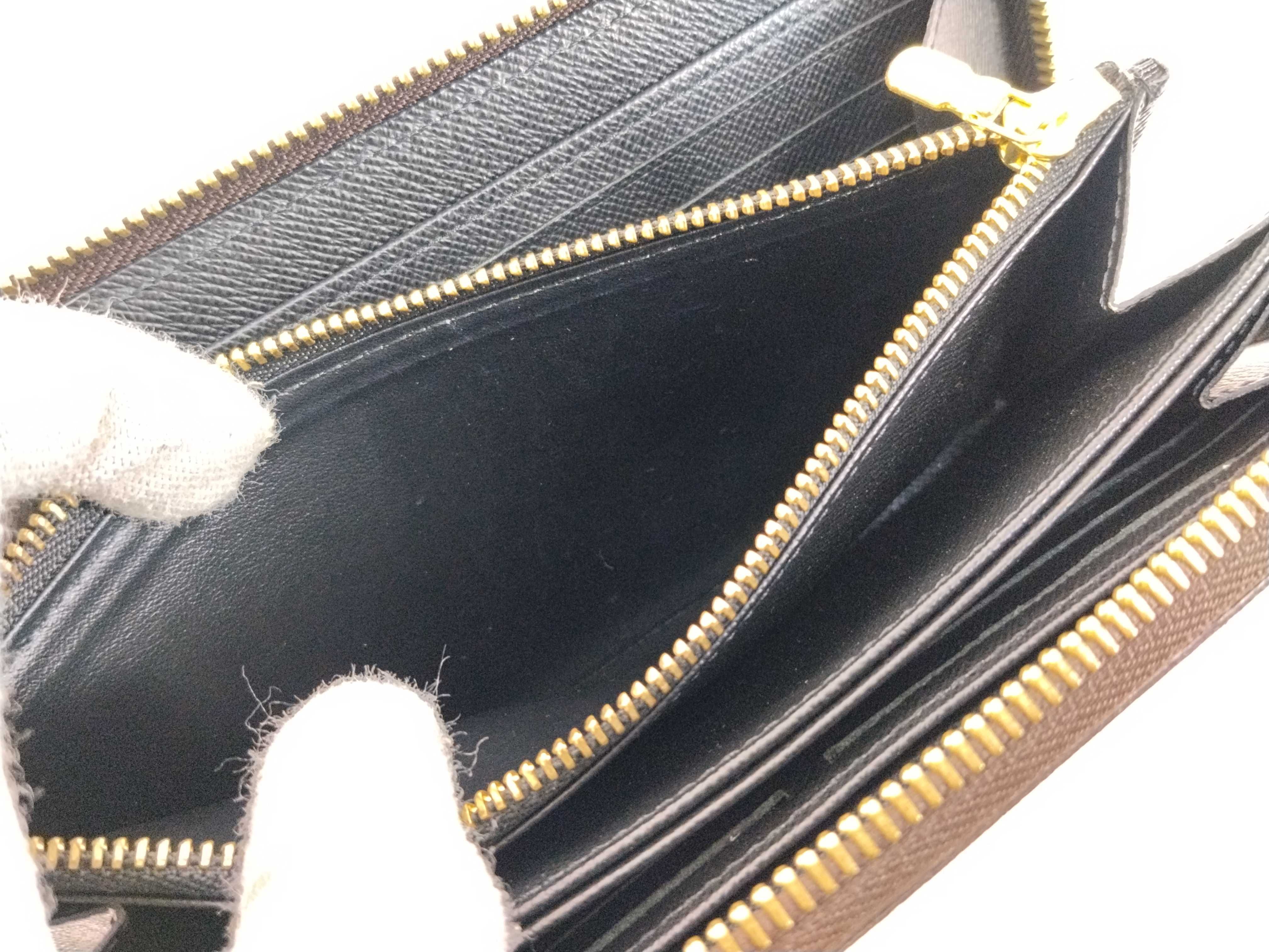 Monogram Louis Vuitton Monogram Giant Reverse Zippy Wallet M69353 LM2200 Wallet — view 10
