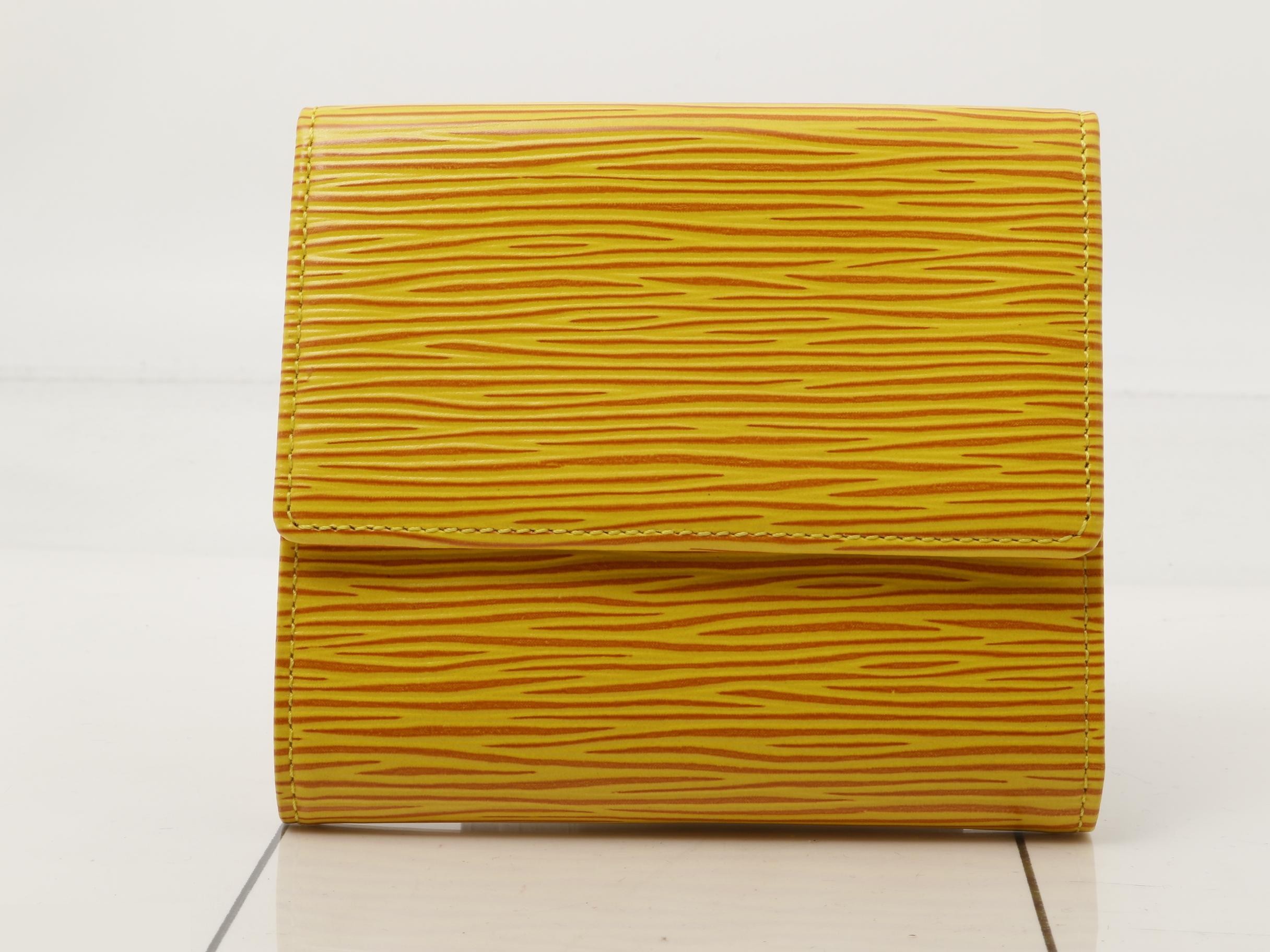 Epi Double Hook Wallet — view 2
