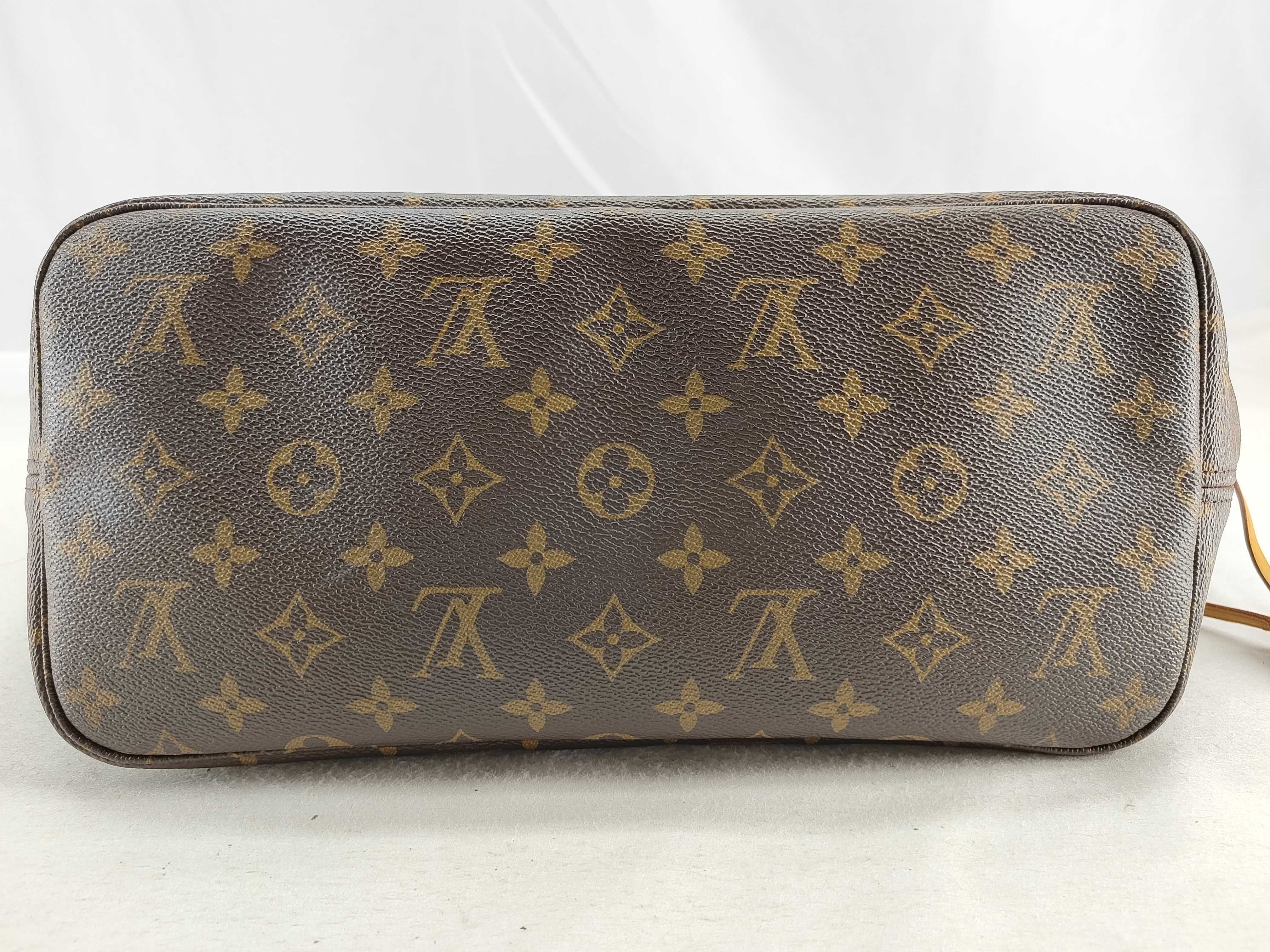 Monogram Neverfull MM M40156 AR0173 Tote Bag — view 9