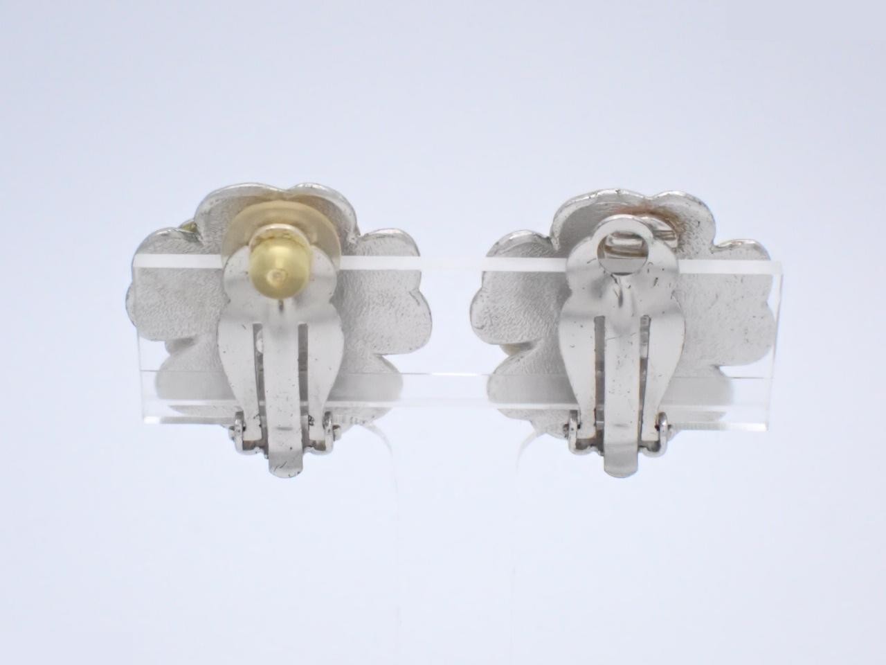Flower earrings with Coco Chanel logo, yellow. — view 2