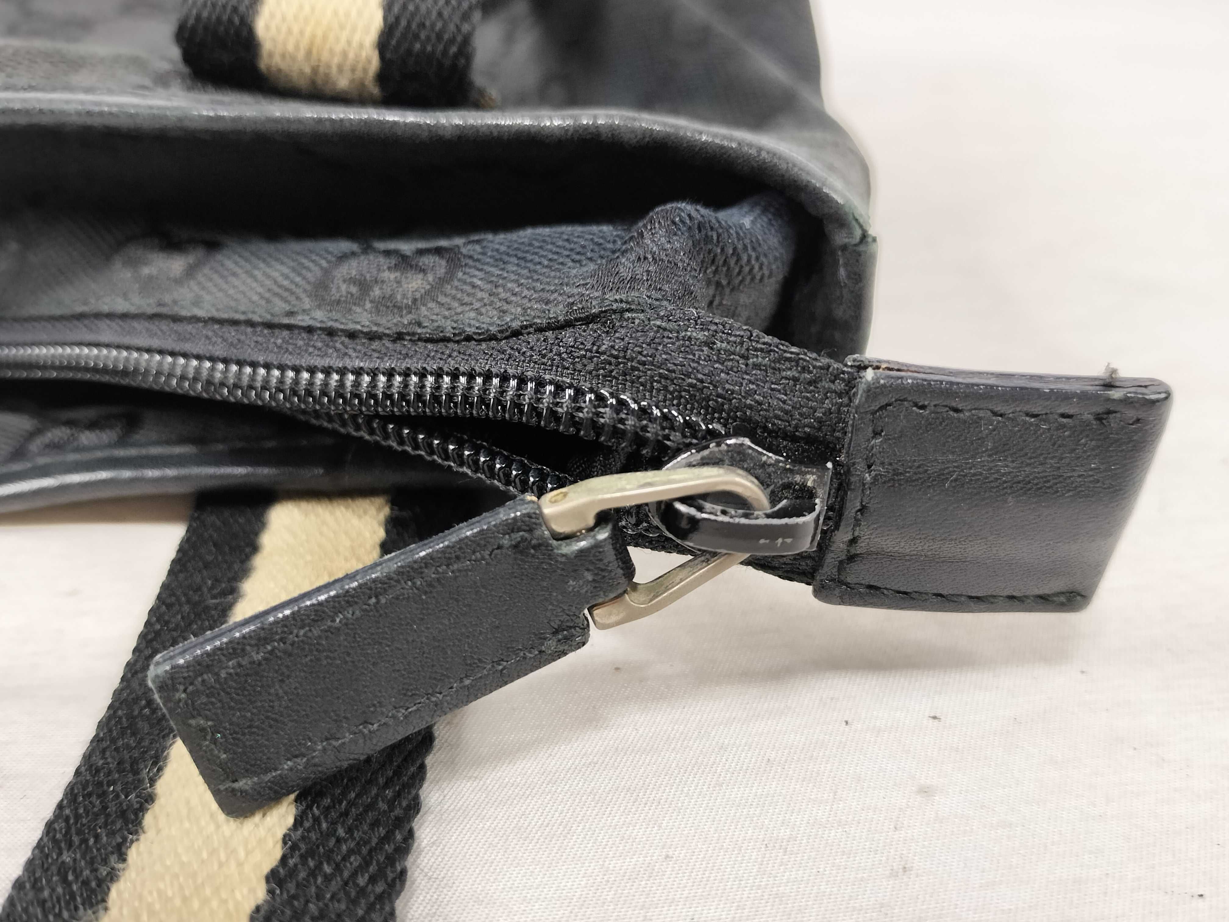 GG Canvas Gucci Tote Bag — view 13