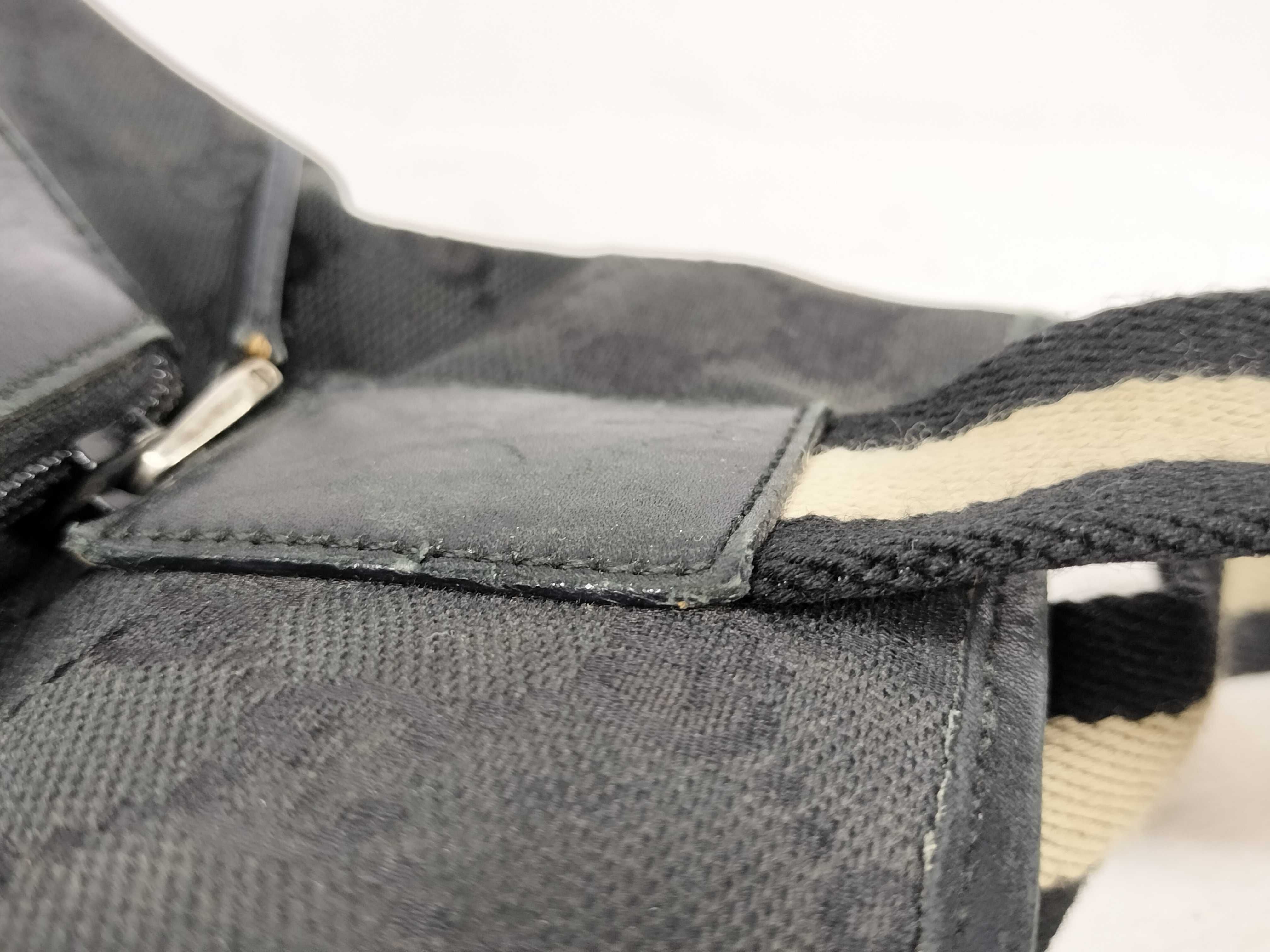 GG Canvas Gucci Tote Bag — view 5