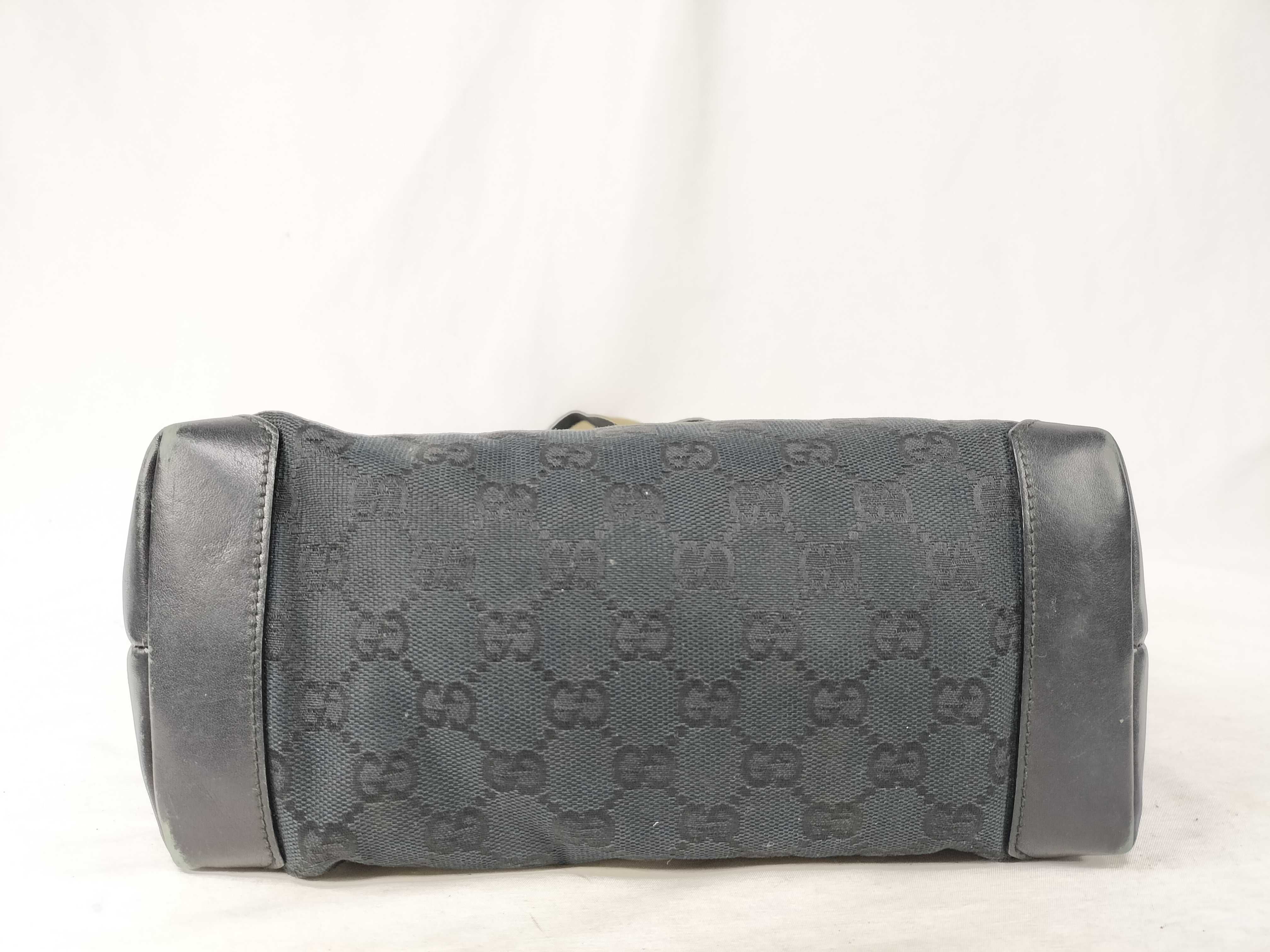 GG Canvas Gucci Tote Bag — view 8