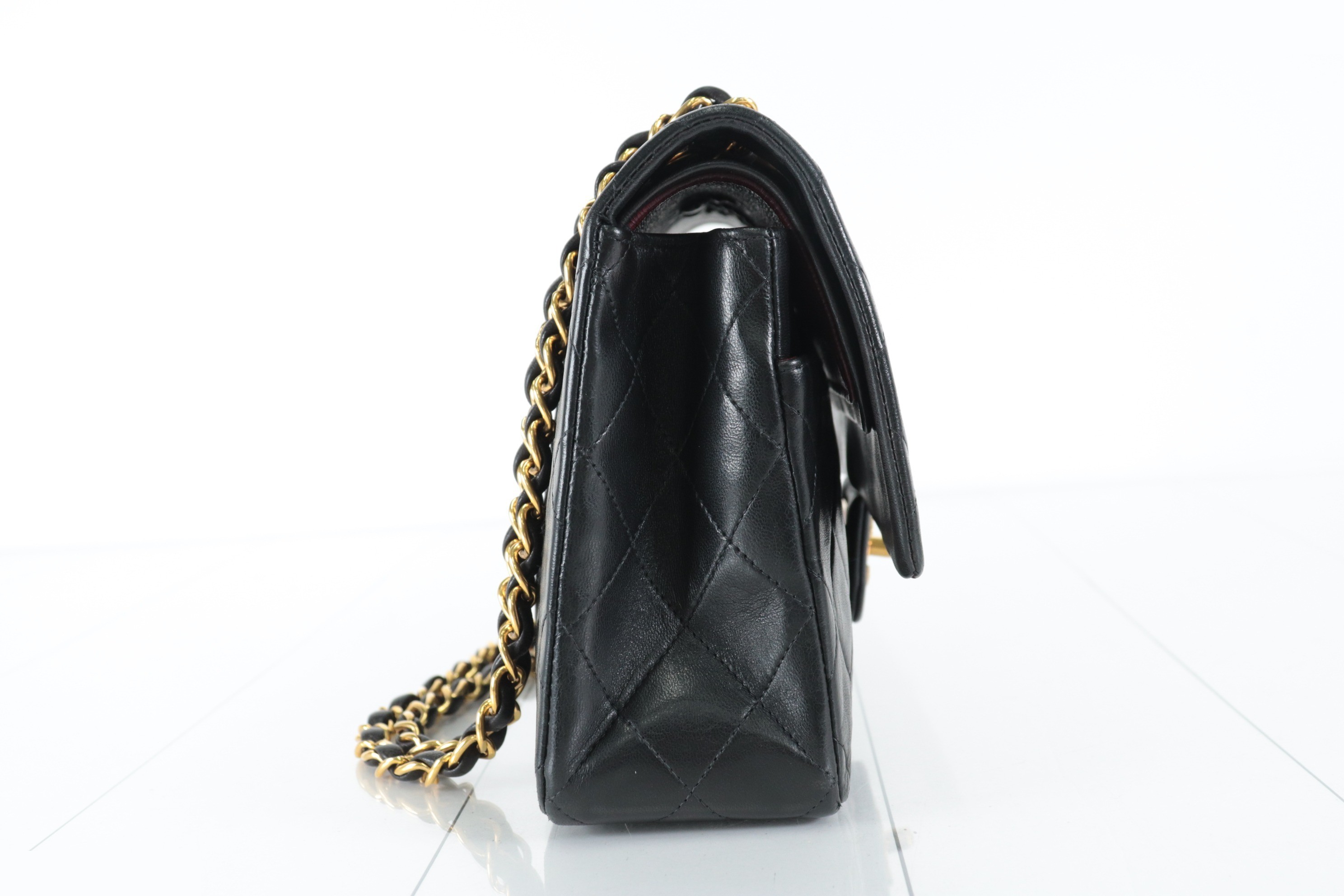 Double flap 25 Lambskin Chain Shoulder Bag, Unit No. 2 — view 3