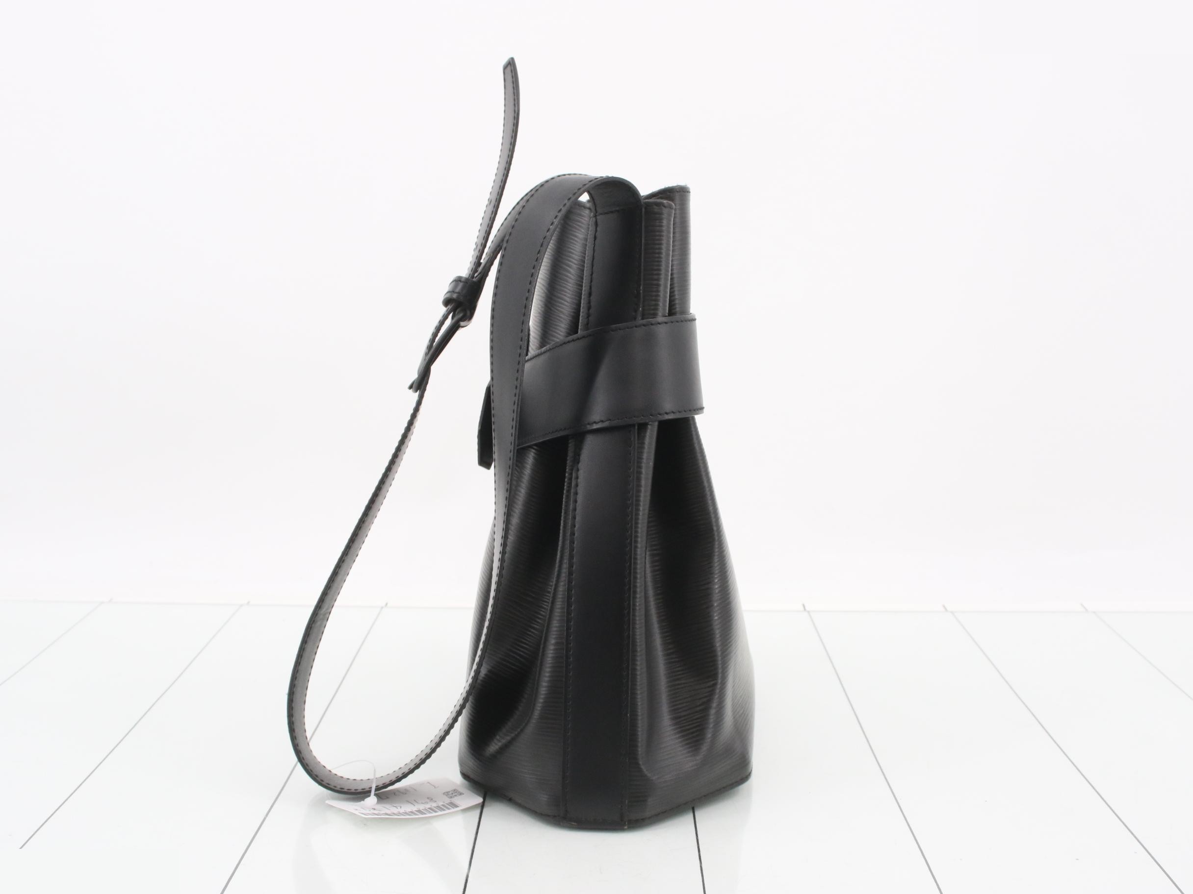 Epi Sac Depaule PM Shoulder Bag M80157 VI0998 Black — view 3